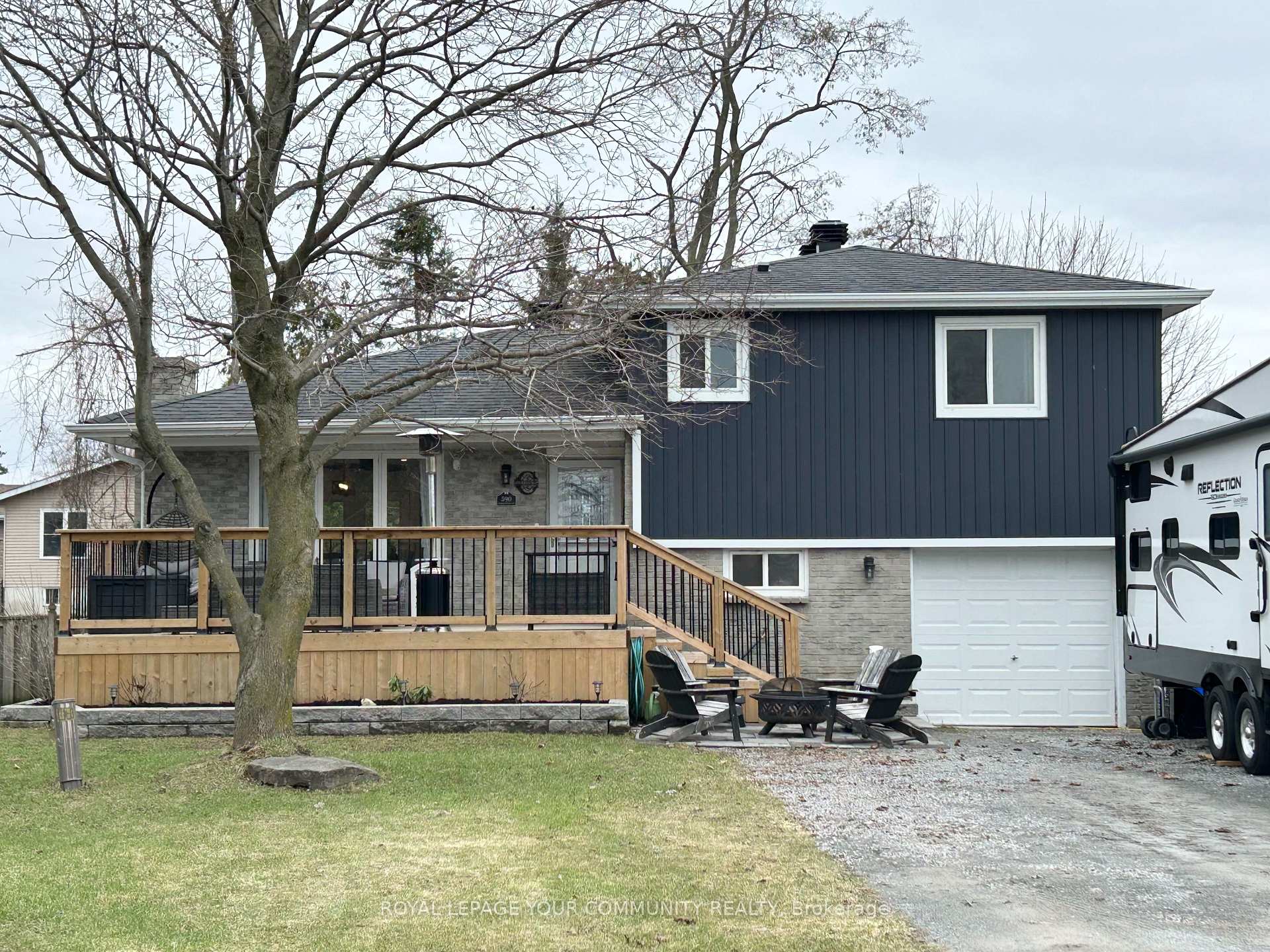 Photo 2 of 590 Highland Crescent, Brock, Beaverton — HOMEH