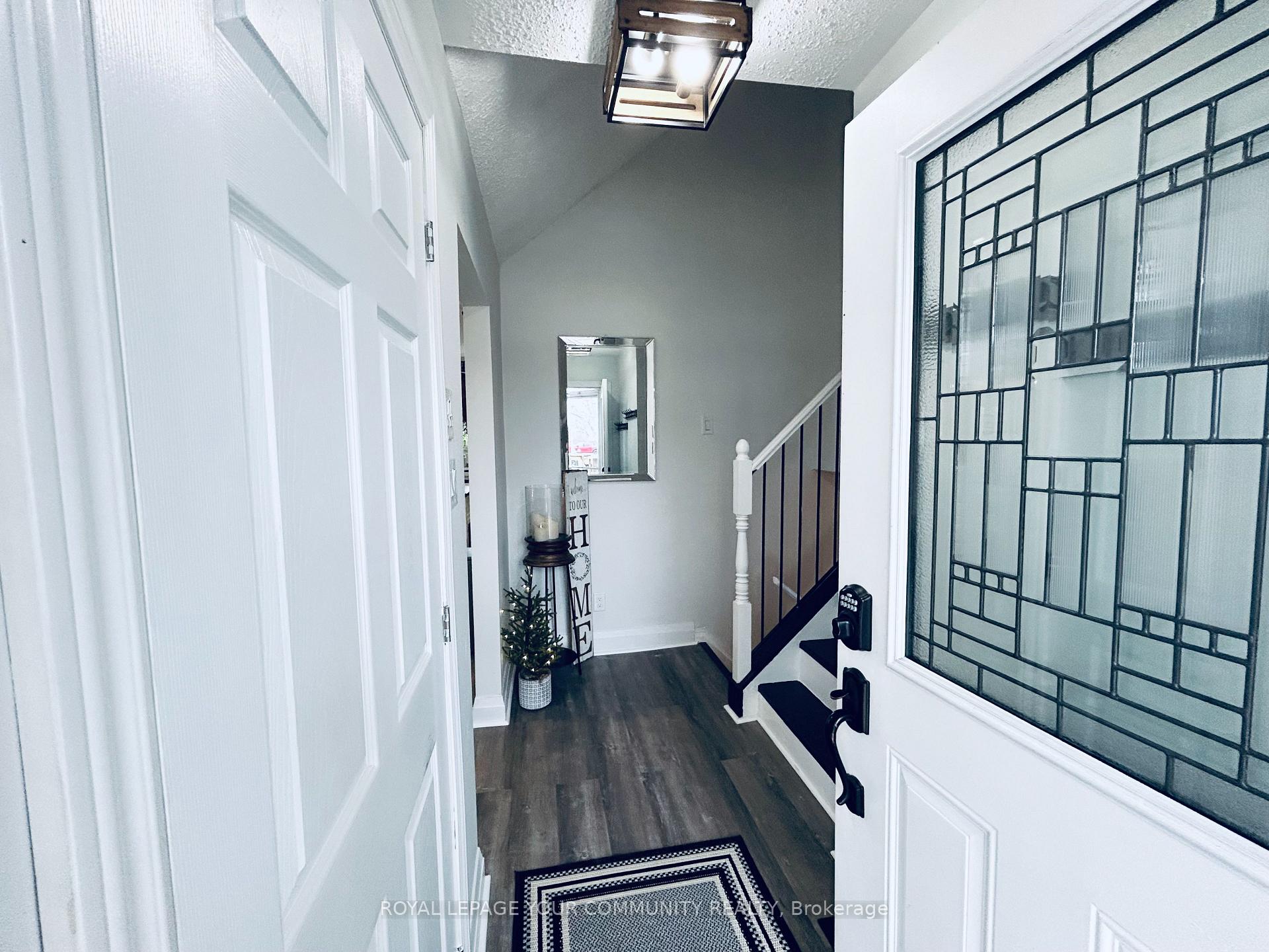 Photo 5 of 590 Highland Crescent, Brock, Beaverton — HOMEH