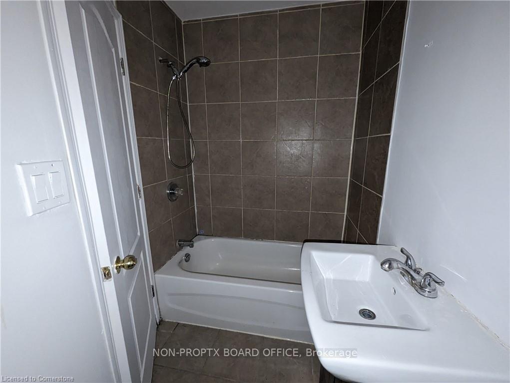 Photo 8 of 5 Nightingale Street, Hamilton, Landsdale — HOMEH