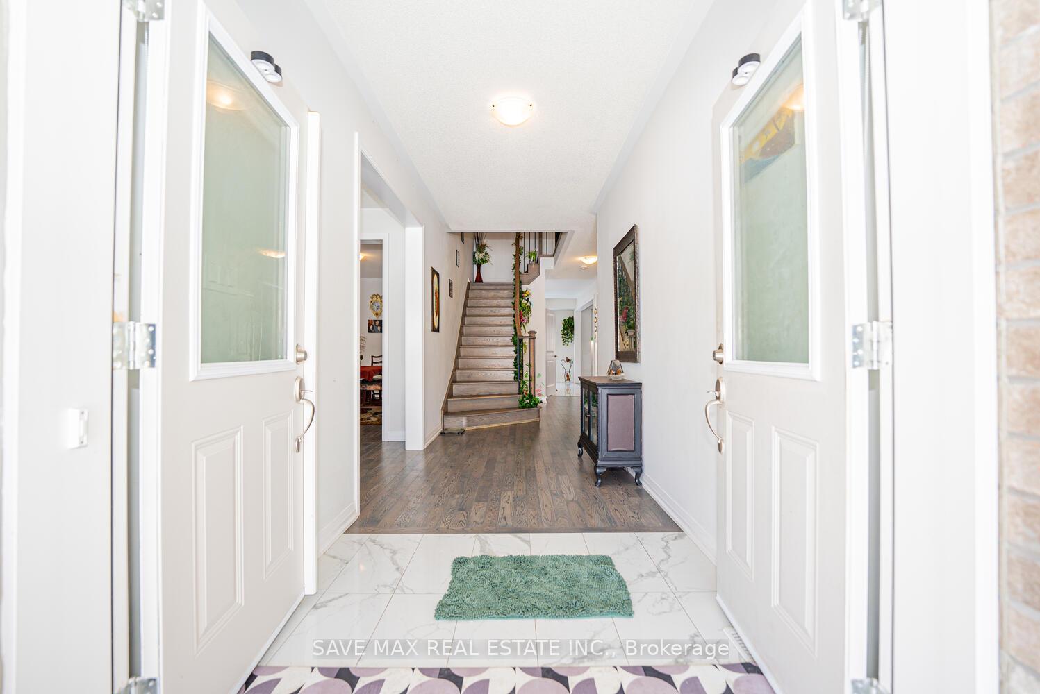 Photo 2 of 1593 Stovell Crescent, Innisfil, Lefroy — HOMEH