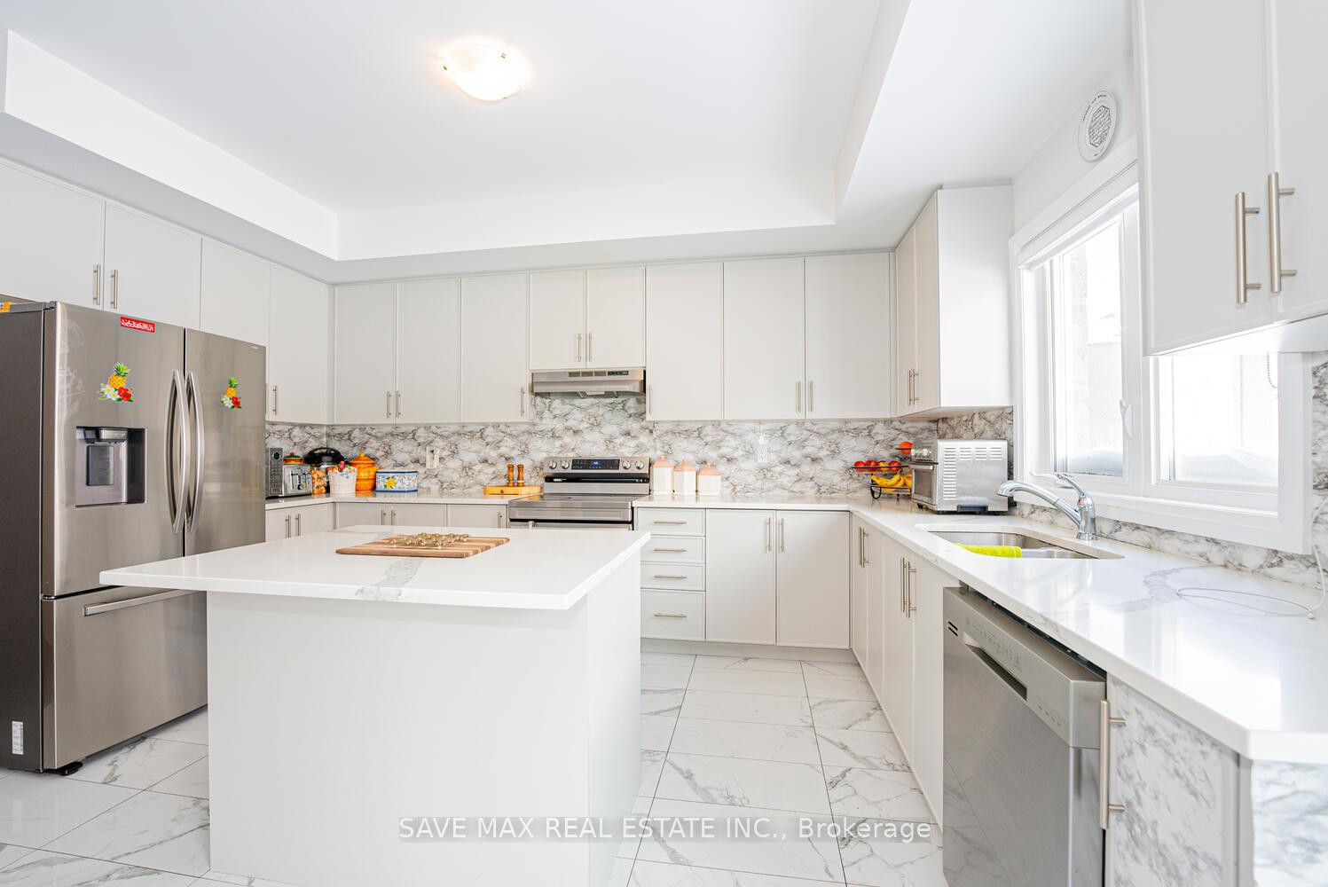 Photo 17 of 1593 Stovell Crescent, Innisfil, Lefroy — HOMEH