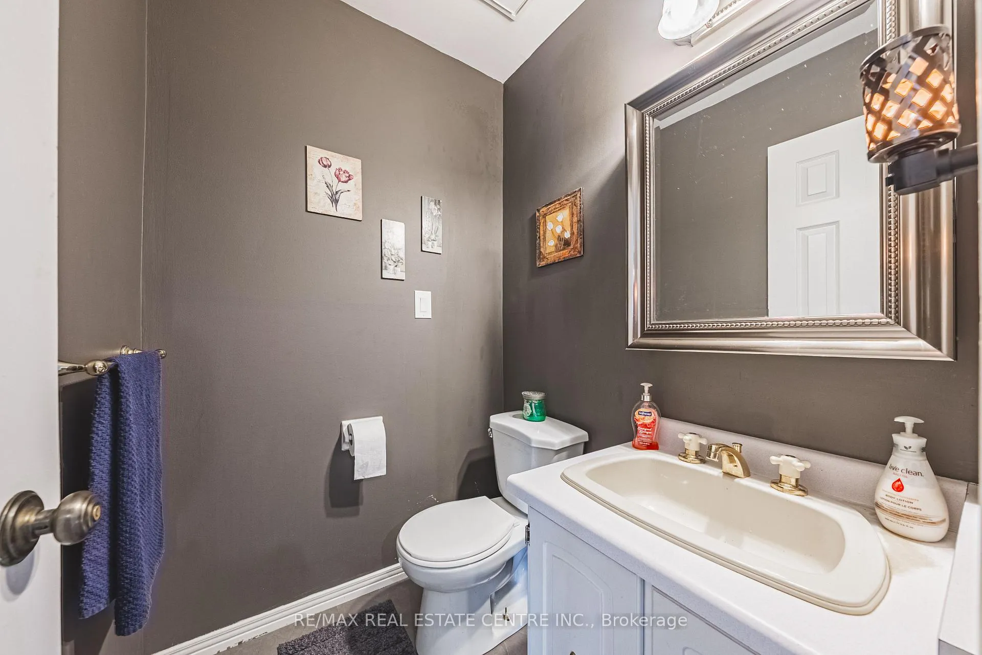 Photo 17 of 5 Bing Crescent, Hamilton, Stoney Creek — HOMEH