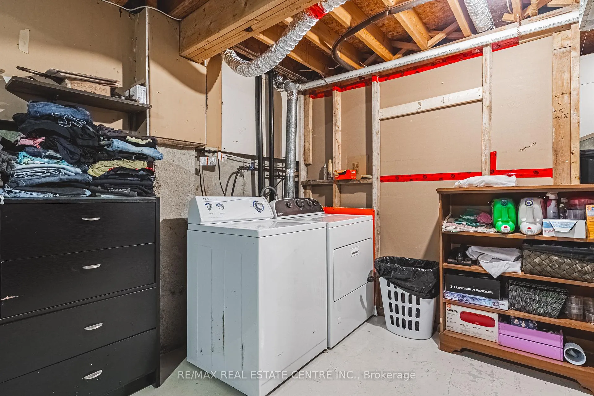 Photo 35 of 5 Bing Crescent, Hamilton, Stoney Creek — HOMEH