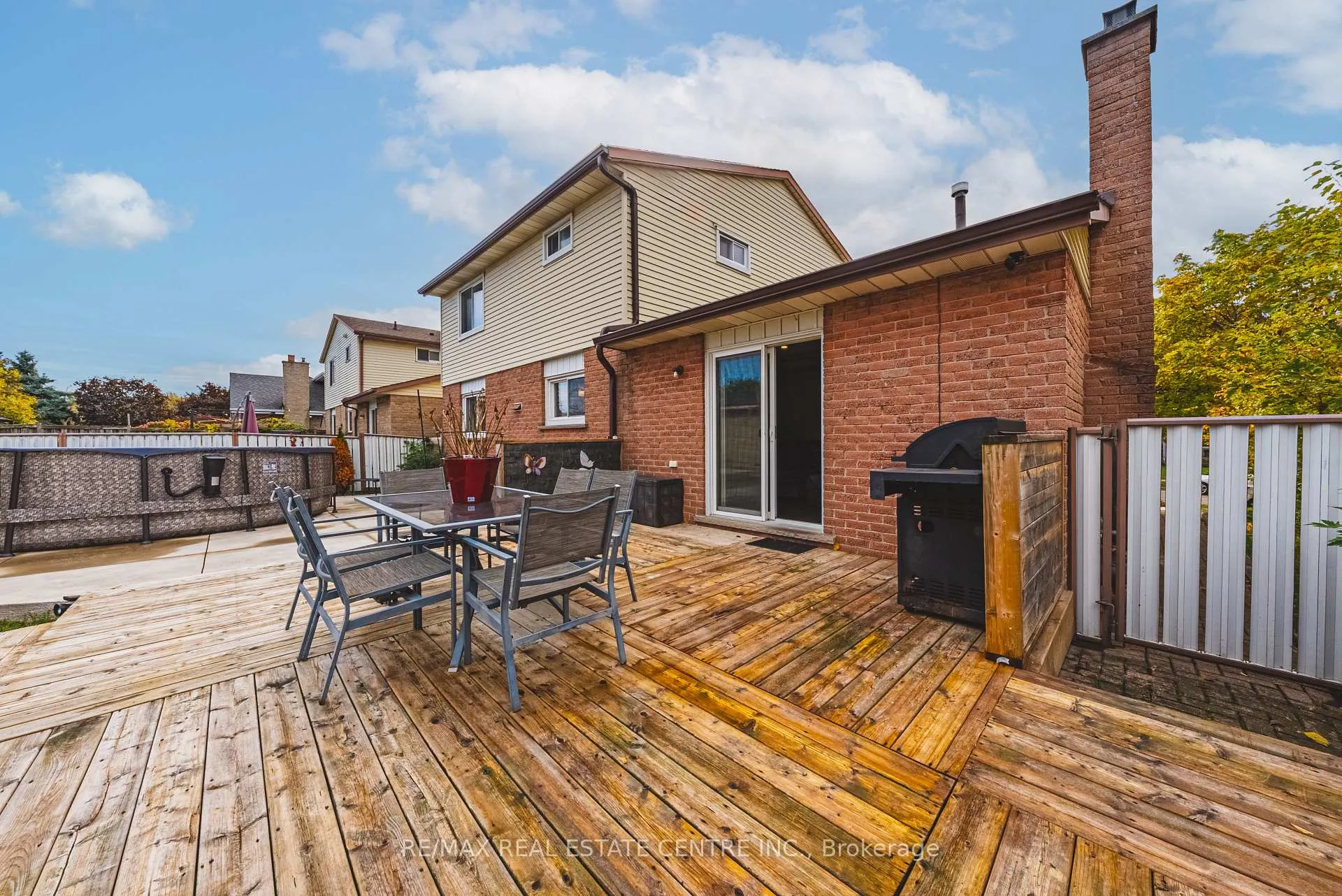 Photo 39 of 5 Bing Crescent, Hamilton, Stoney Creek — HOMEH