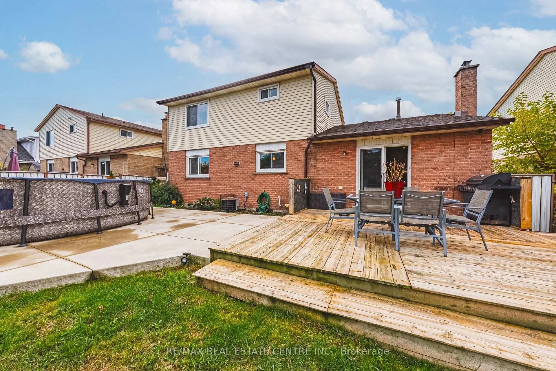 Photo 43 of 5 Bing Crescent, Hamilton, Stoney Creek — HOMEH