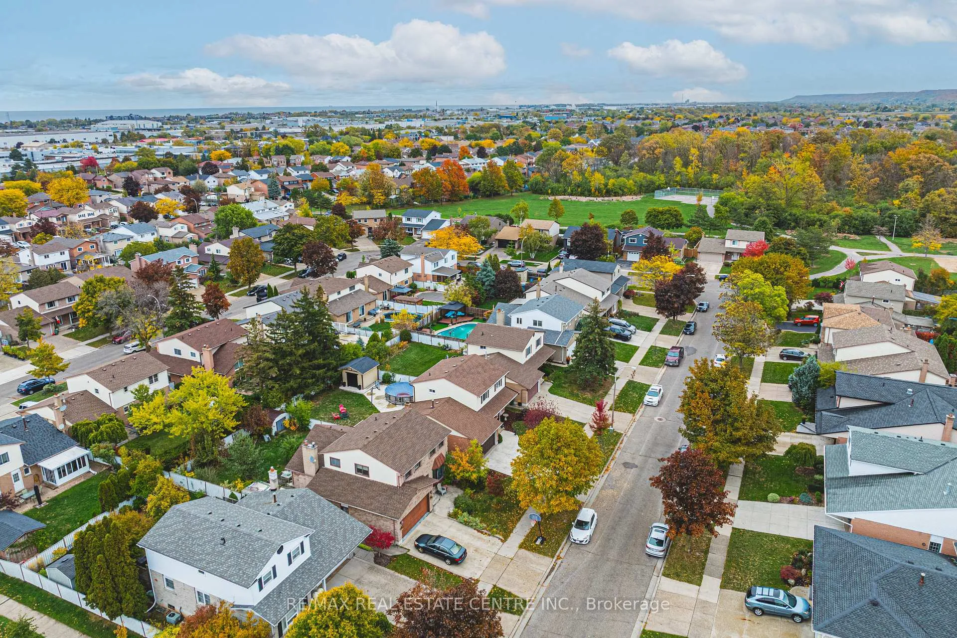 Photo 47 of 5 Bing Crescent, Hamilton, Stoney Creek — HOMEH