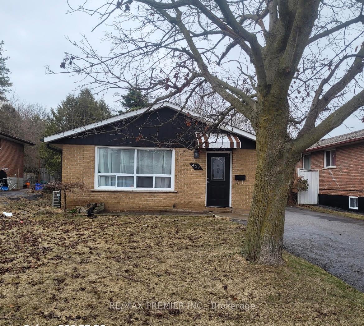 Front of 435 Wilson Road N