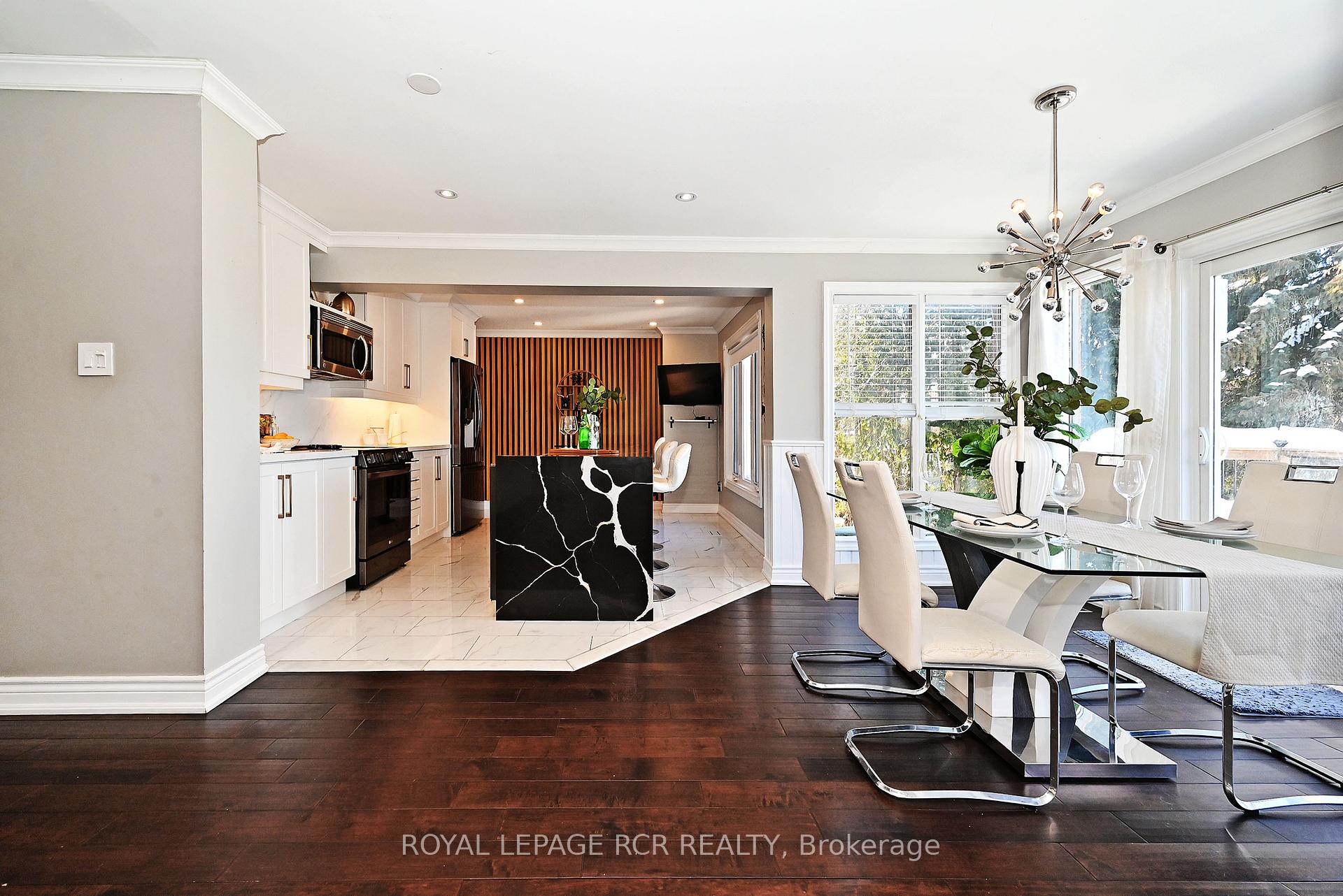 Photo 9 of 67 Attridge Drive, Aurora, Aurora Village — HOMEH