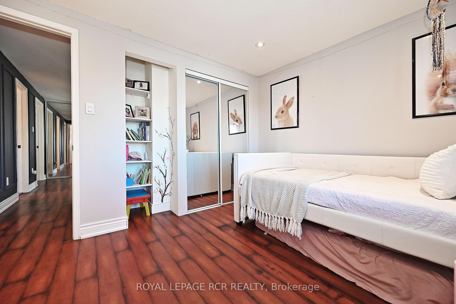 Photo 30 of 67 Attridge Drive, Aurora, Aurora Village — HOMEH