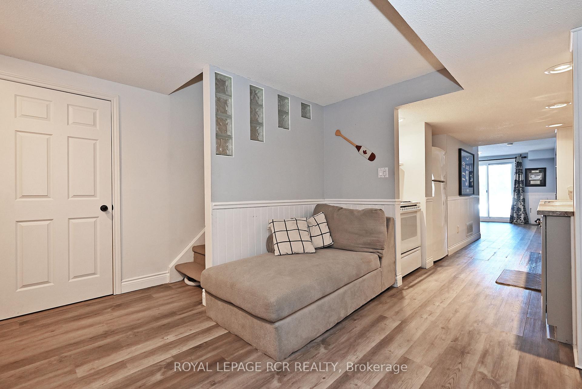 Photo 41 of 67 Attridge Drive, Aurora, Aurora Village — HOMEH