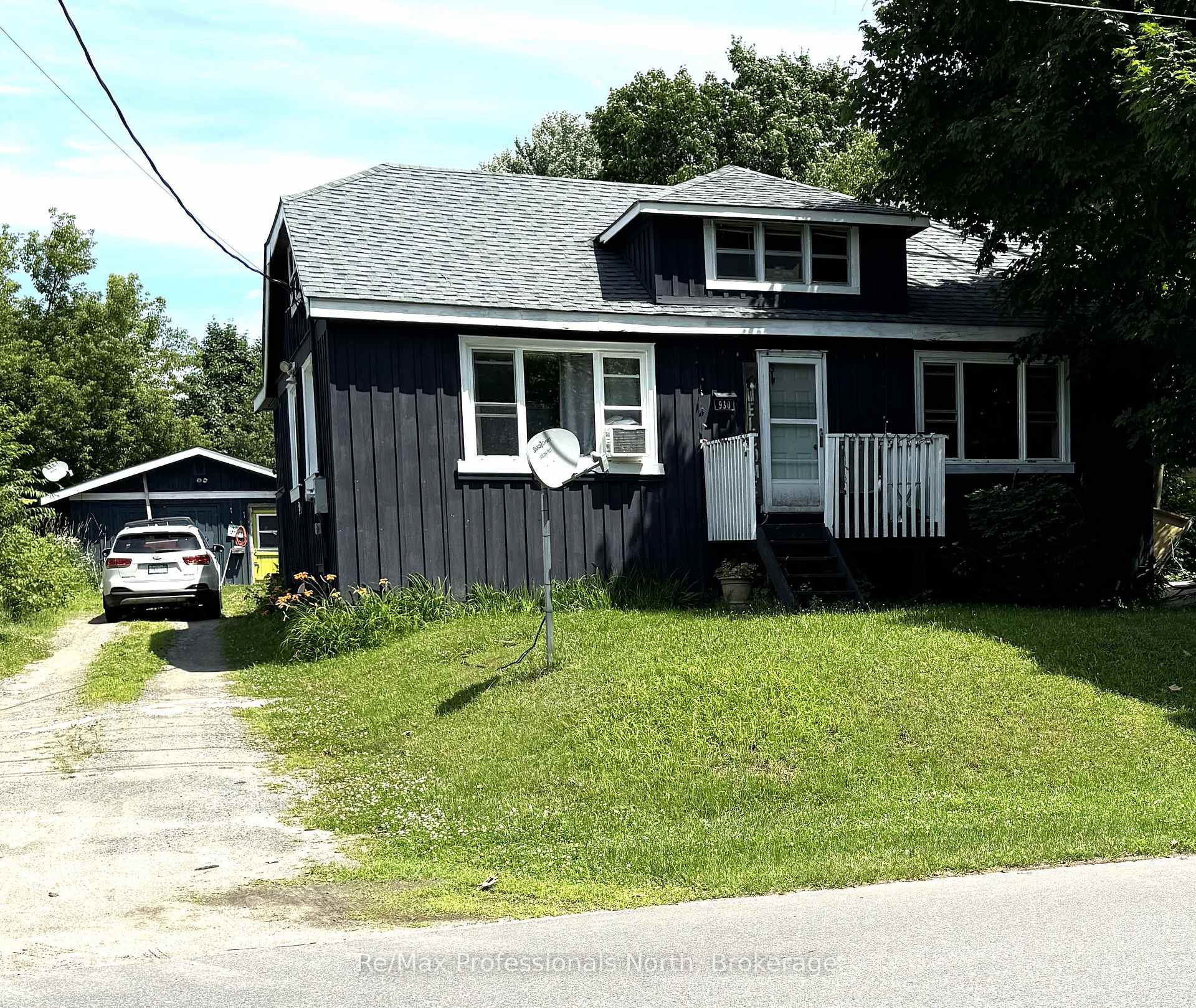 Photo 1 of 930 First Street S, Gravenhurst, Muskoka (S) — HOMEH