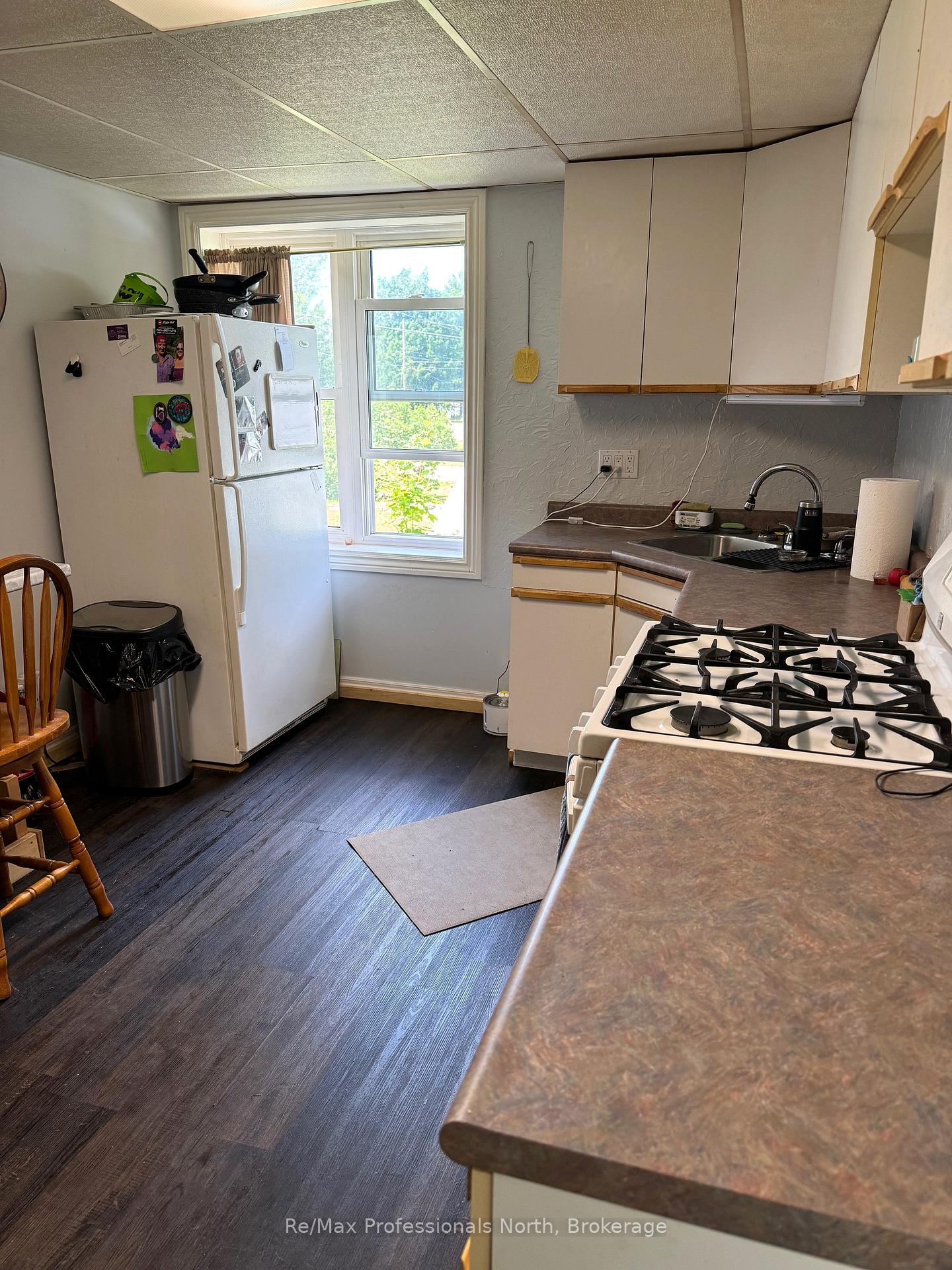Photo 4 of 930 First Street S, Gravenhurst, Muskoka (S) — HOMEH