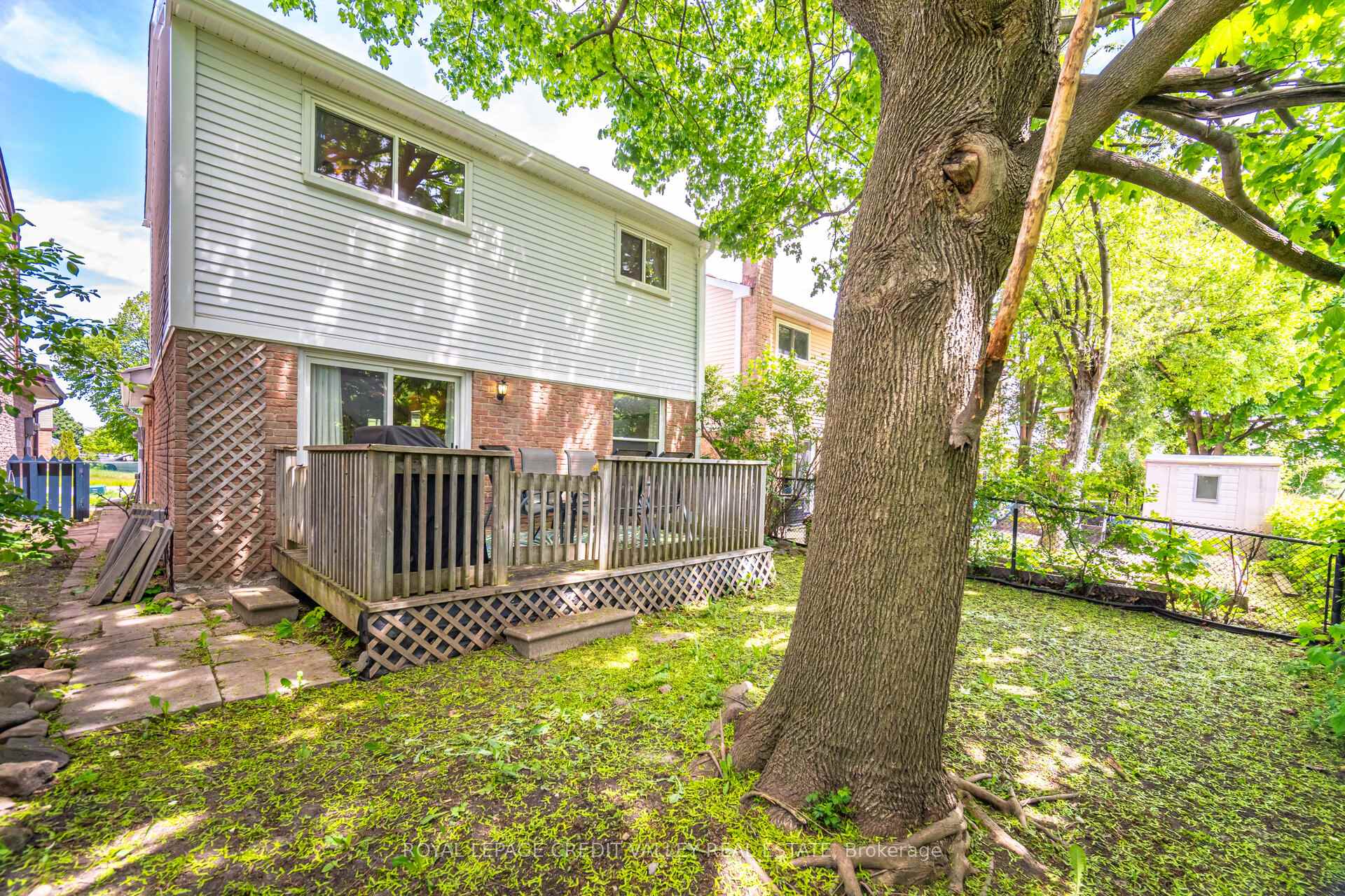Photo 36 of 76 Majestic Crescent, Brampton, Central Park — HOMEH