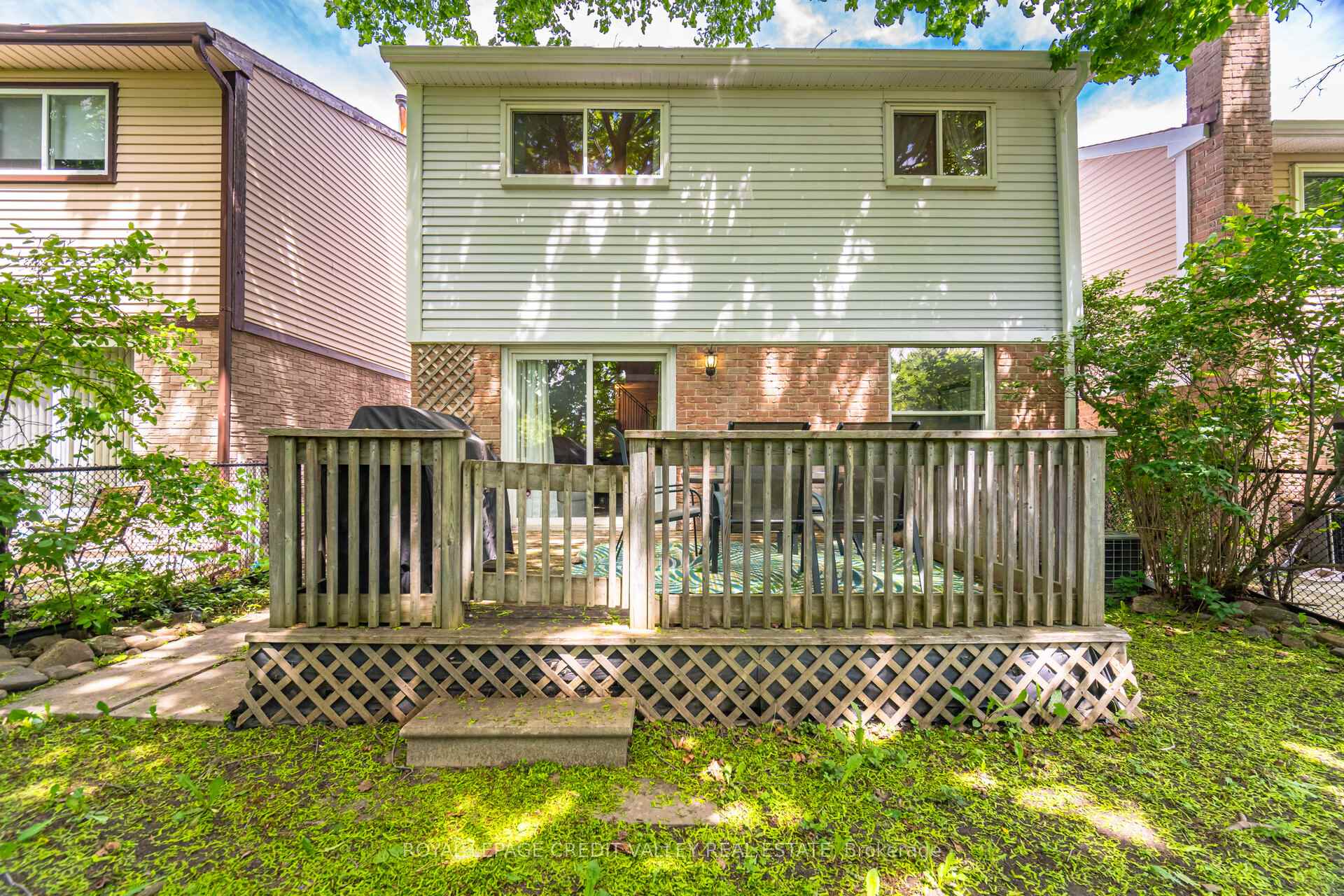 Photo 35 of 76 Majestic Crescent, Brampton, Central Park — HOMEH
