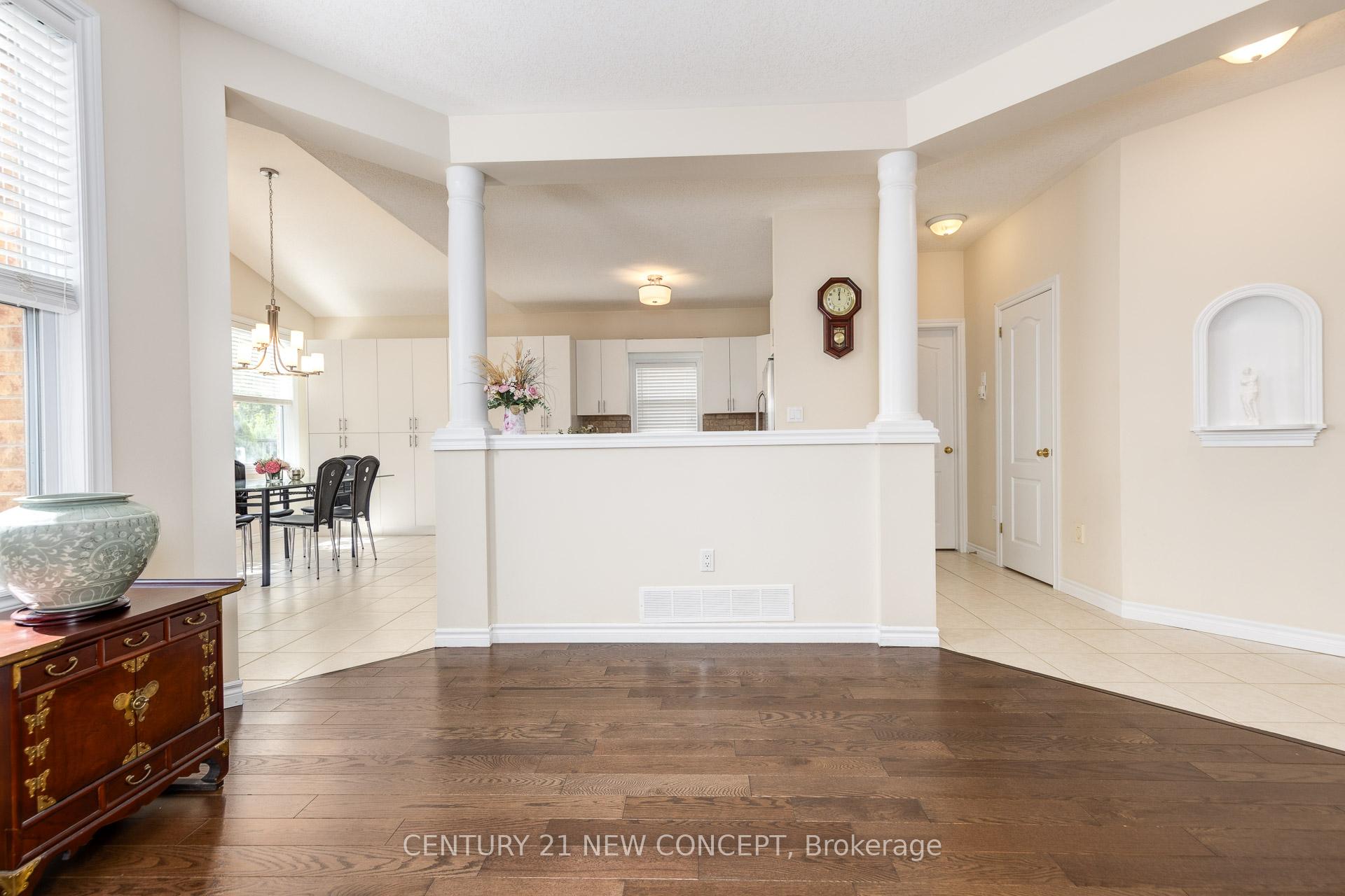 Photo 7 of 47 Coopershawk Street, Kitchener — HOMEH