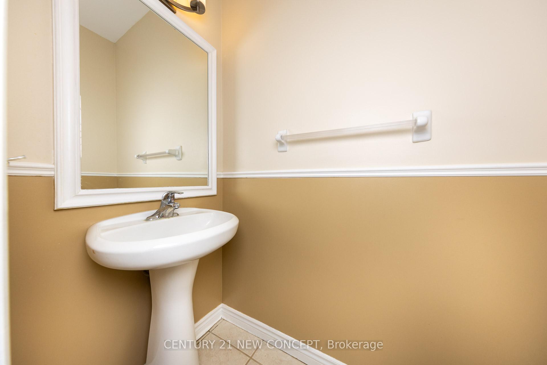 Photo 18 of 47 Coopershawk Street, Kitchener — HOMEH