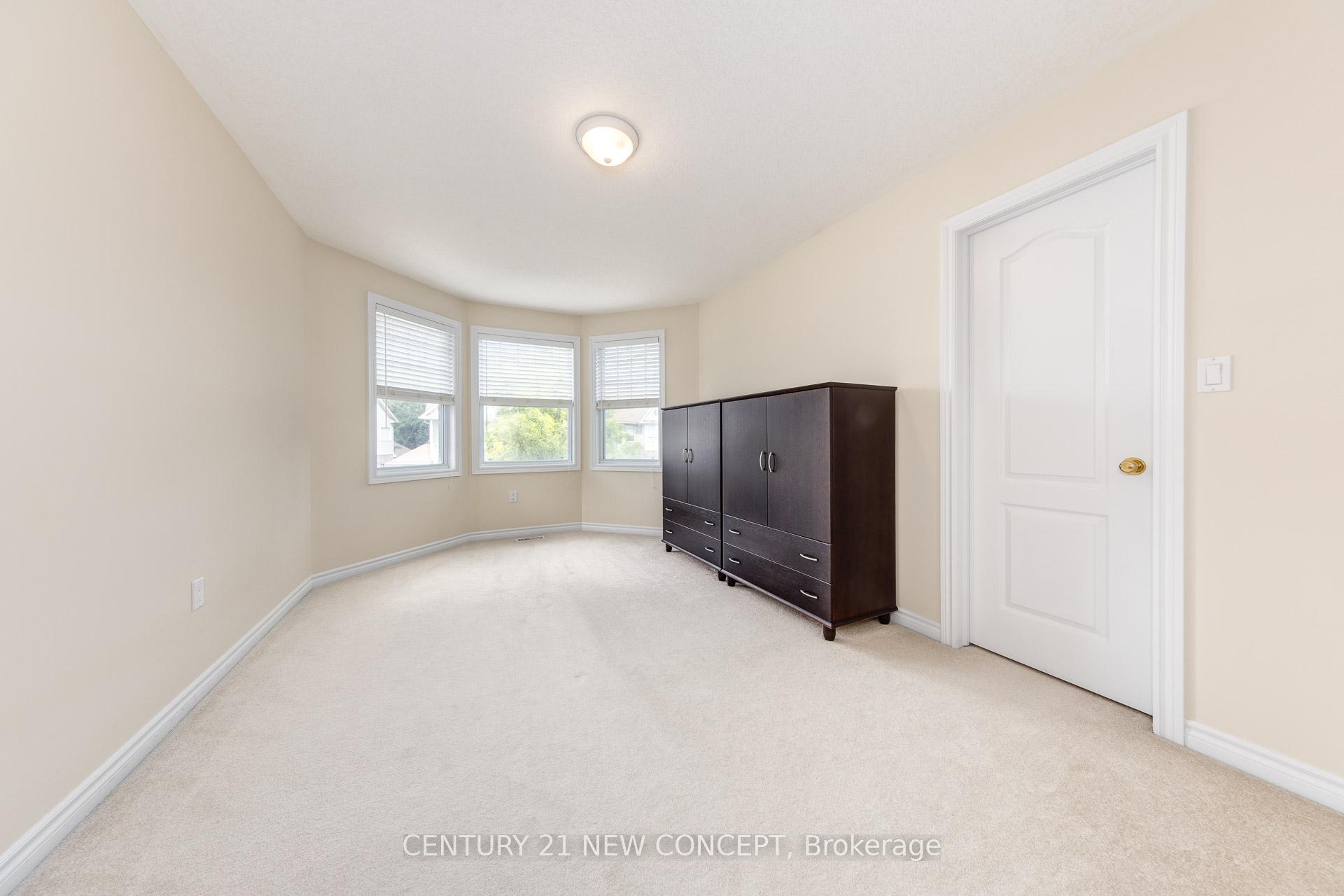 Photo 30 of 47 Coopershawk Street, Kitchener — HOMEH