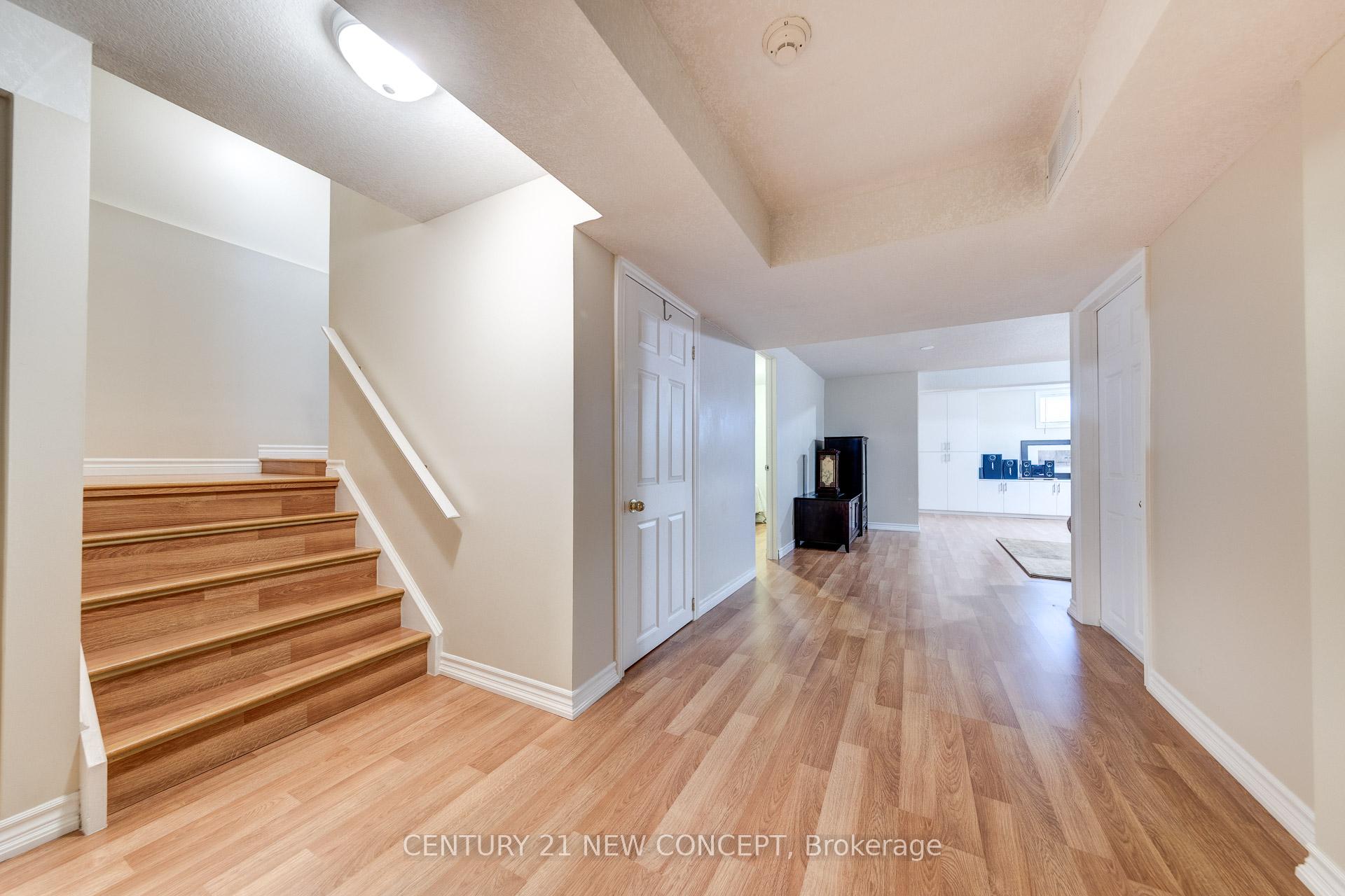 Photo 31 of 47 Coopershawk Street, Kitchener — HOMEH