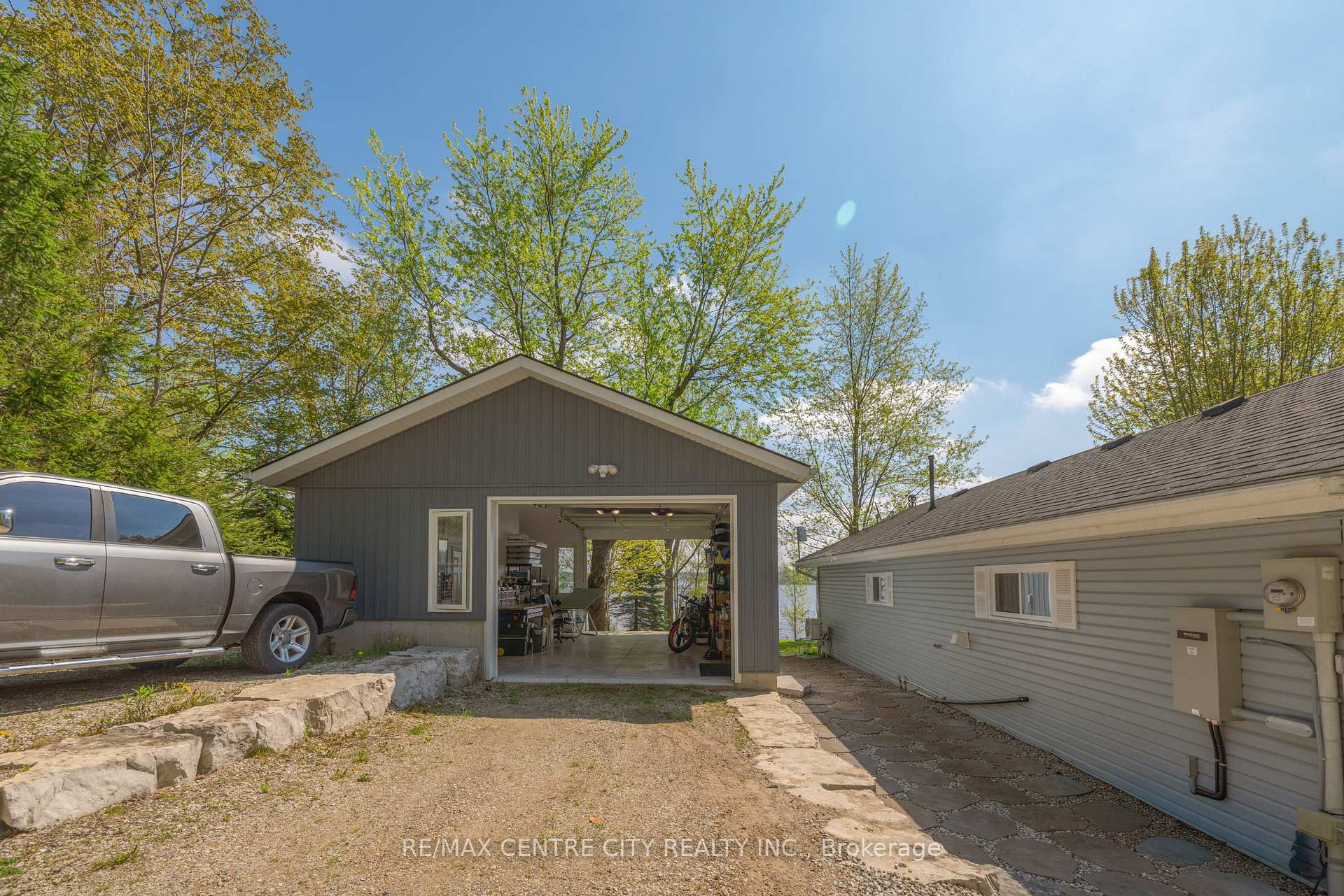 Photo 6 of 1001 Road 10 W, Mapleton, Rural Mapleton — HOMEH