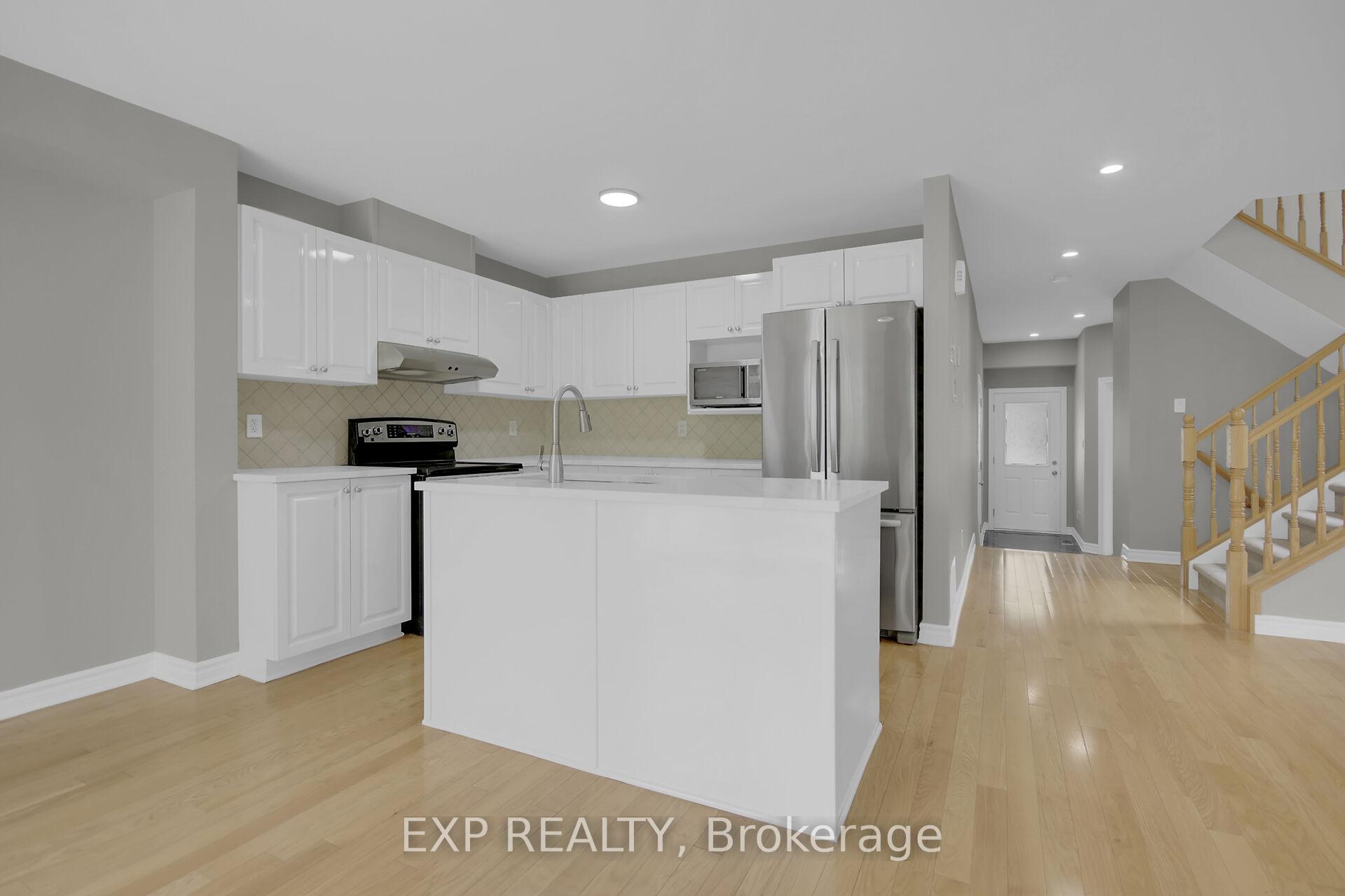 Photo 9 of 608 Paul Metivier Drive, Ottawa, Barrhaven - Strandherd — HOMEH