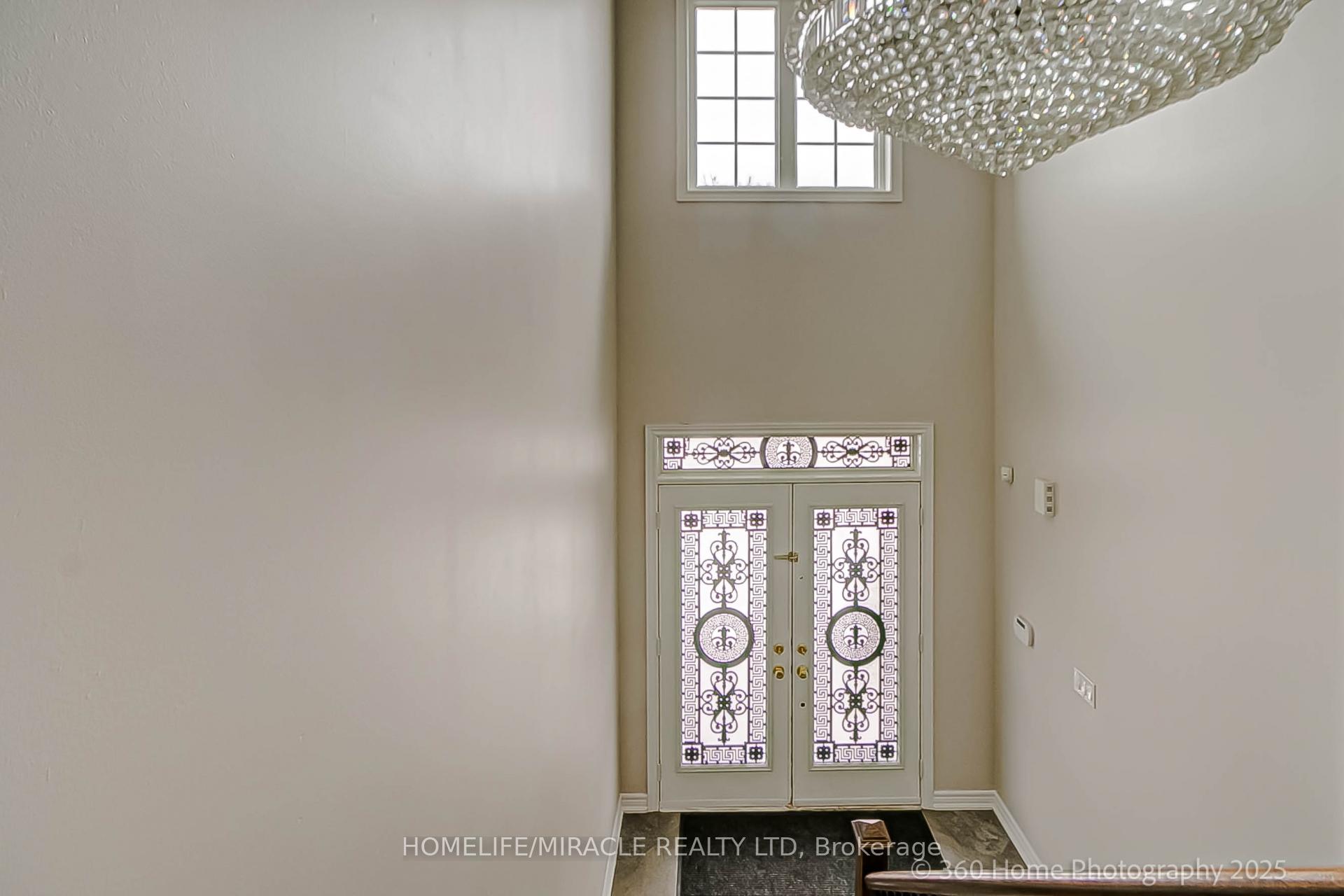 Photo 2 of 20 Amy Avenue, Brampton, Brampton East — HOMEH