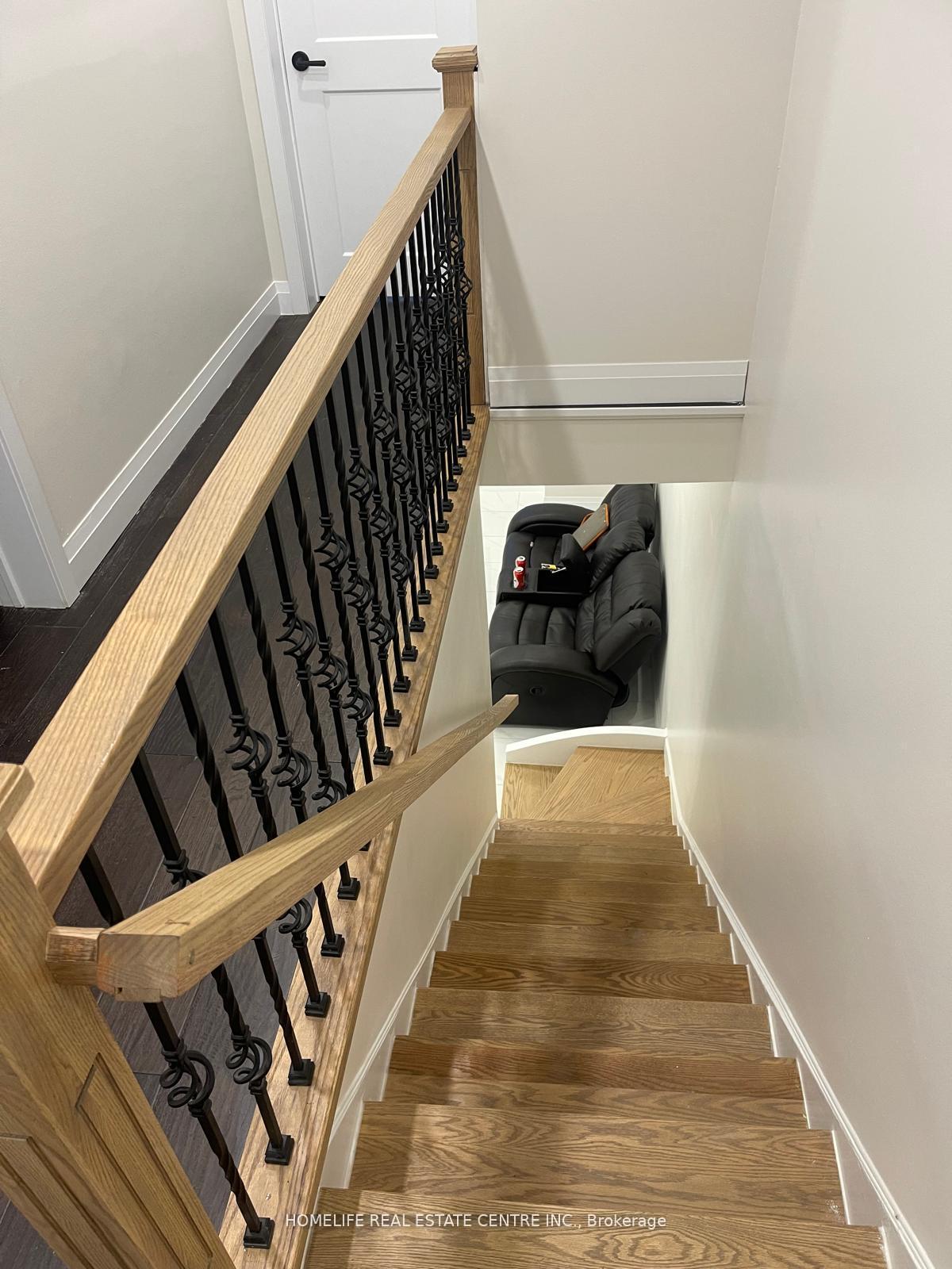 Photo 9 of 4 Minto Avenue, Hamilton, Gibson — HOMEH