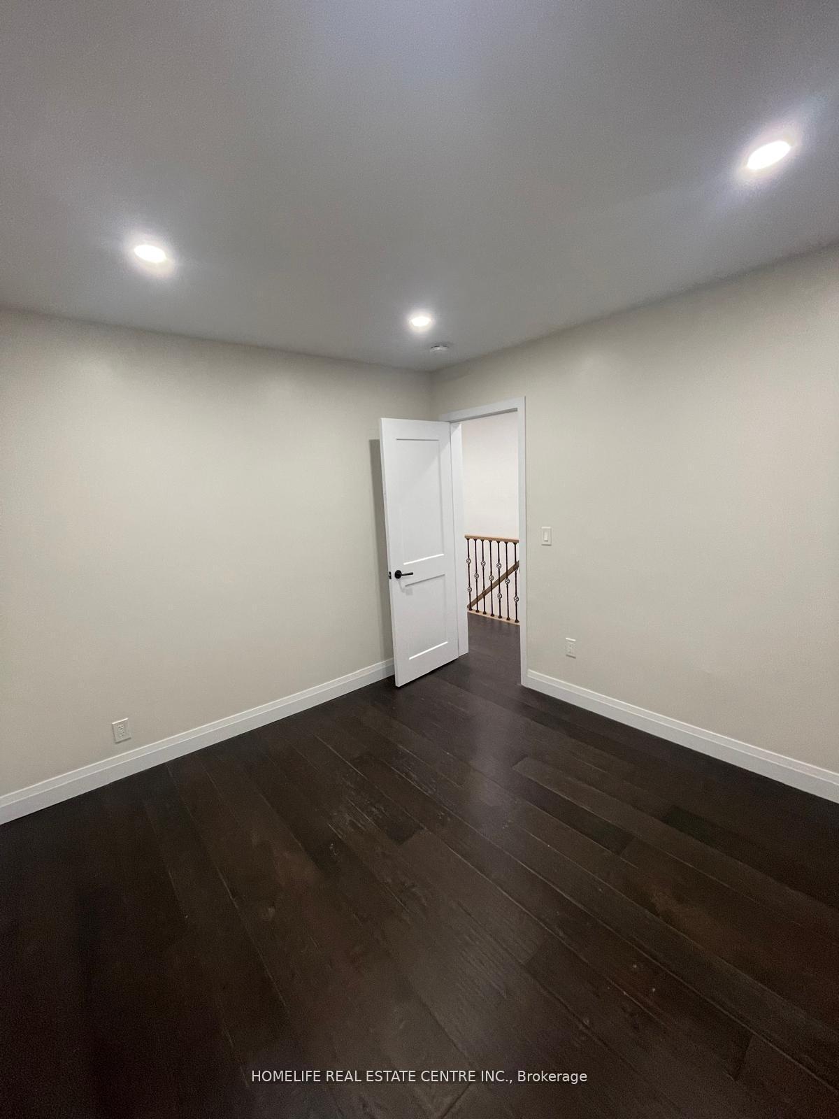 Photo 14 of 4 Minto Avenue, Hamilton, Gibson — HOMEH