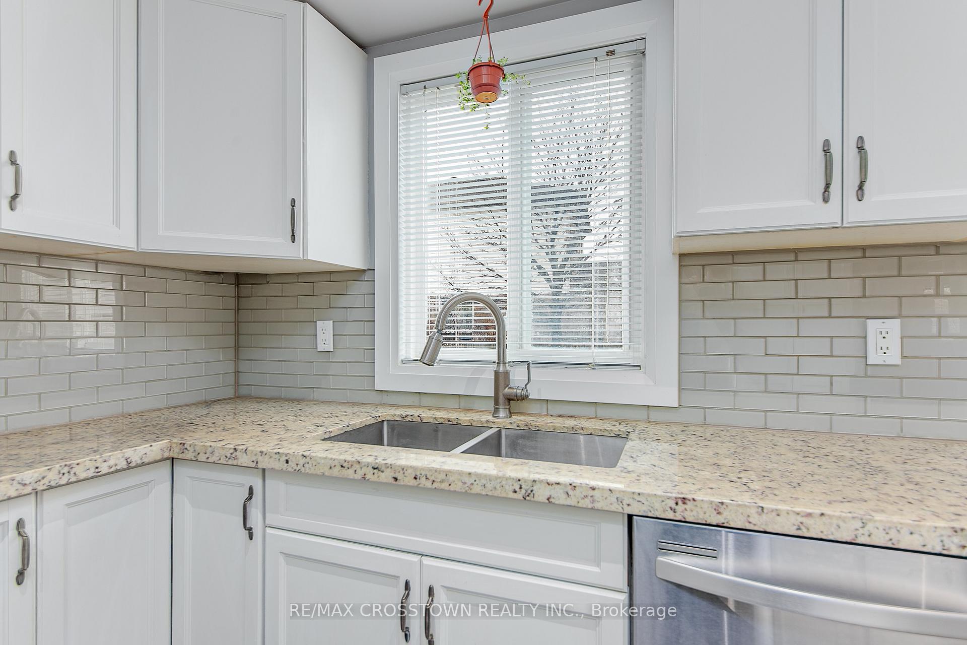 Photo 18 of 9 Patterson Place, Barrie, Ardagh — HOMEH