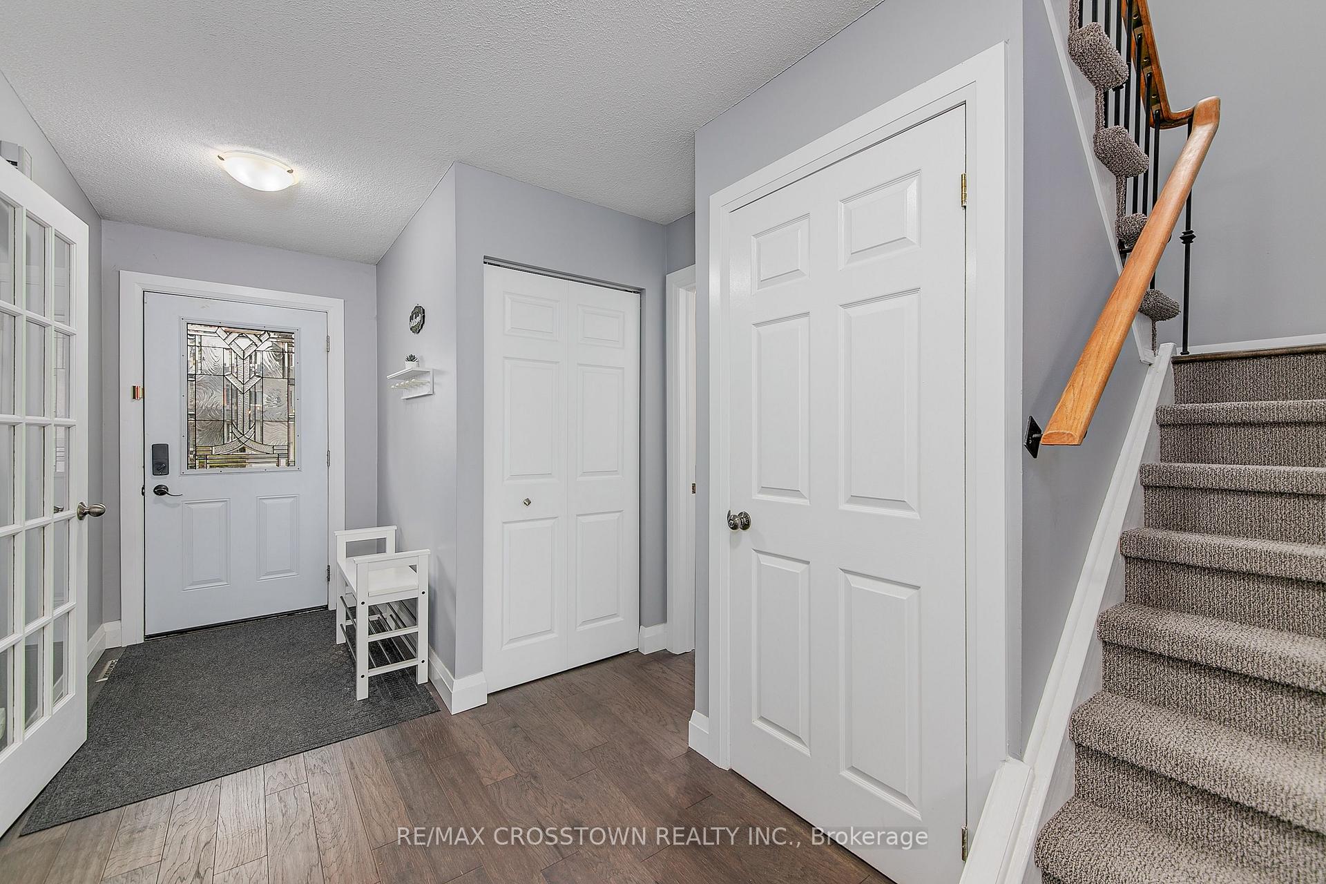 Photo 19 of 9 Patterson Place, Barrie, Ardagh — HOMEH