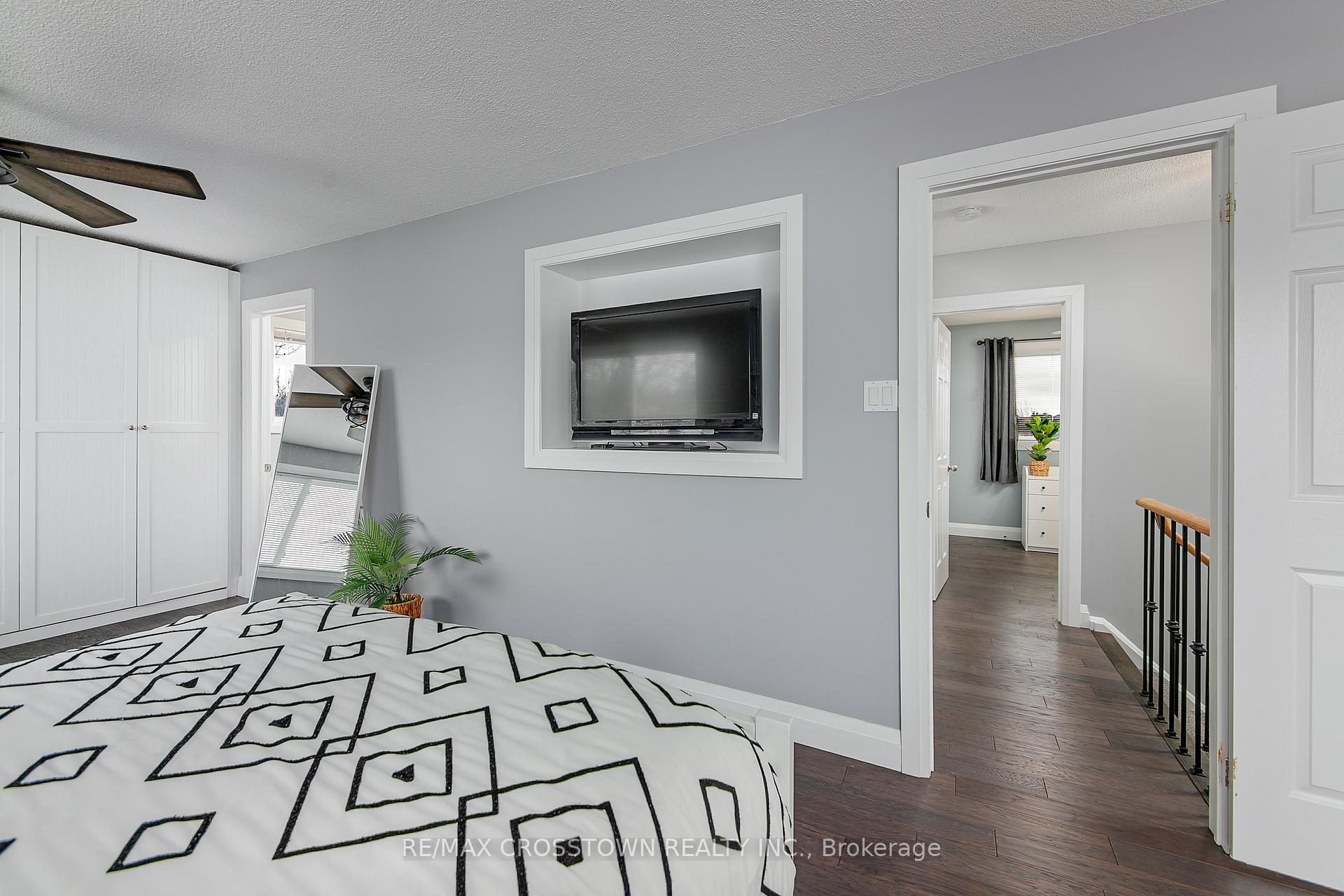 Photo 34 of 9 Patterson Place, Barrie, Ardagh — HOMEH