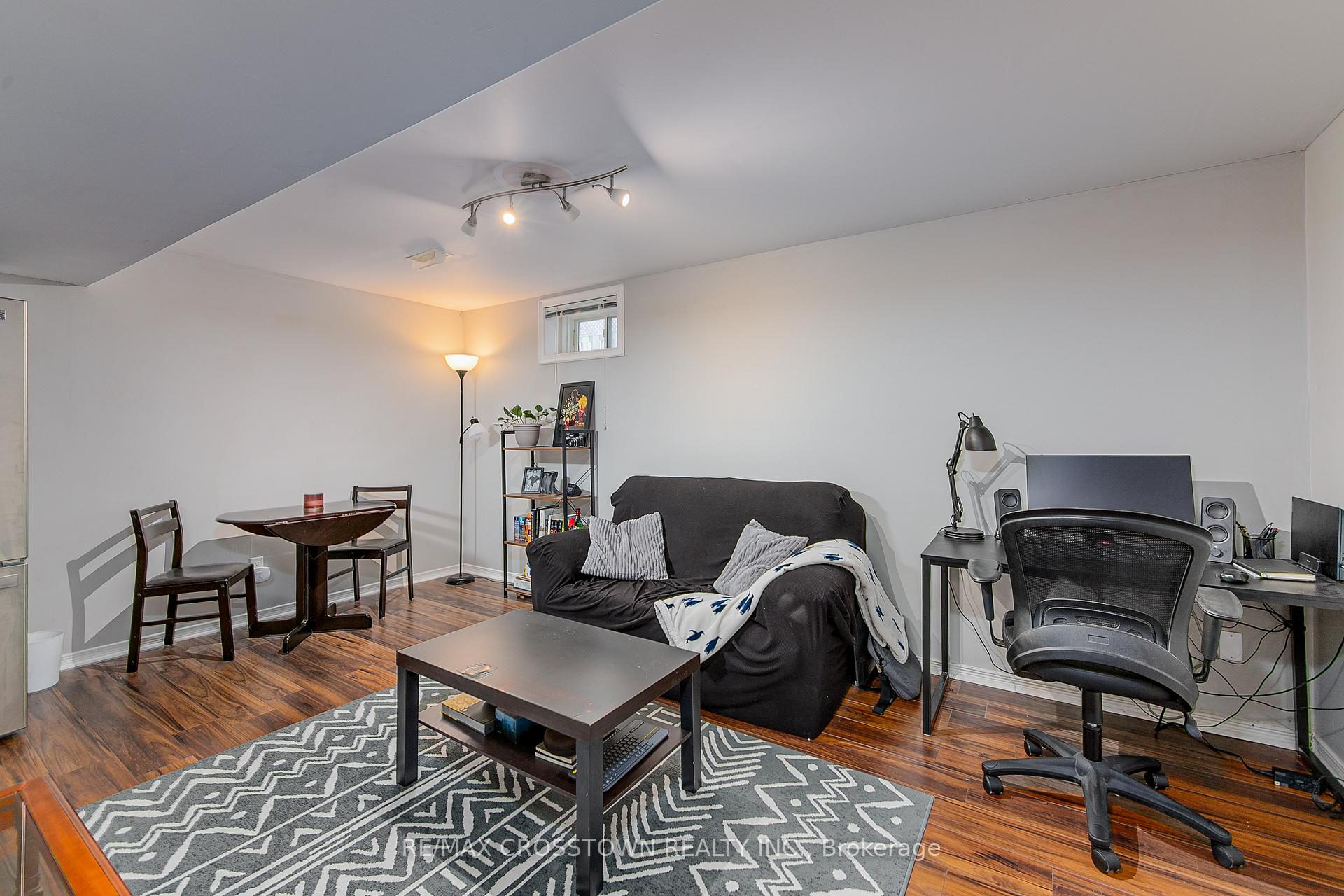 Photo 37 of 9 Patterson Place, Barrie, Ardagh — HOMEH