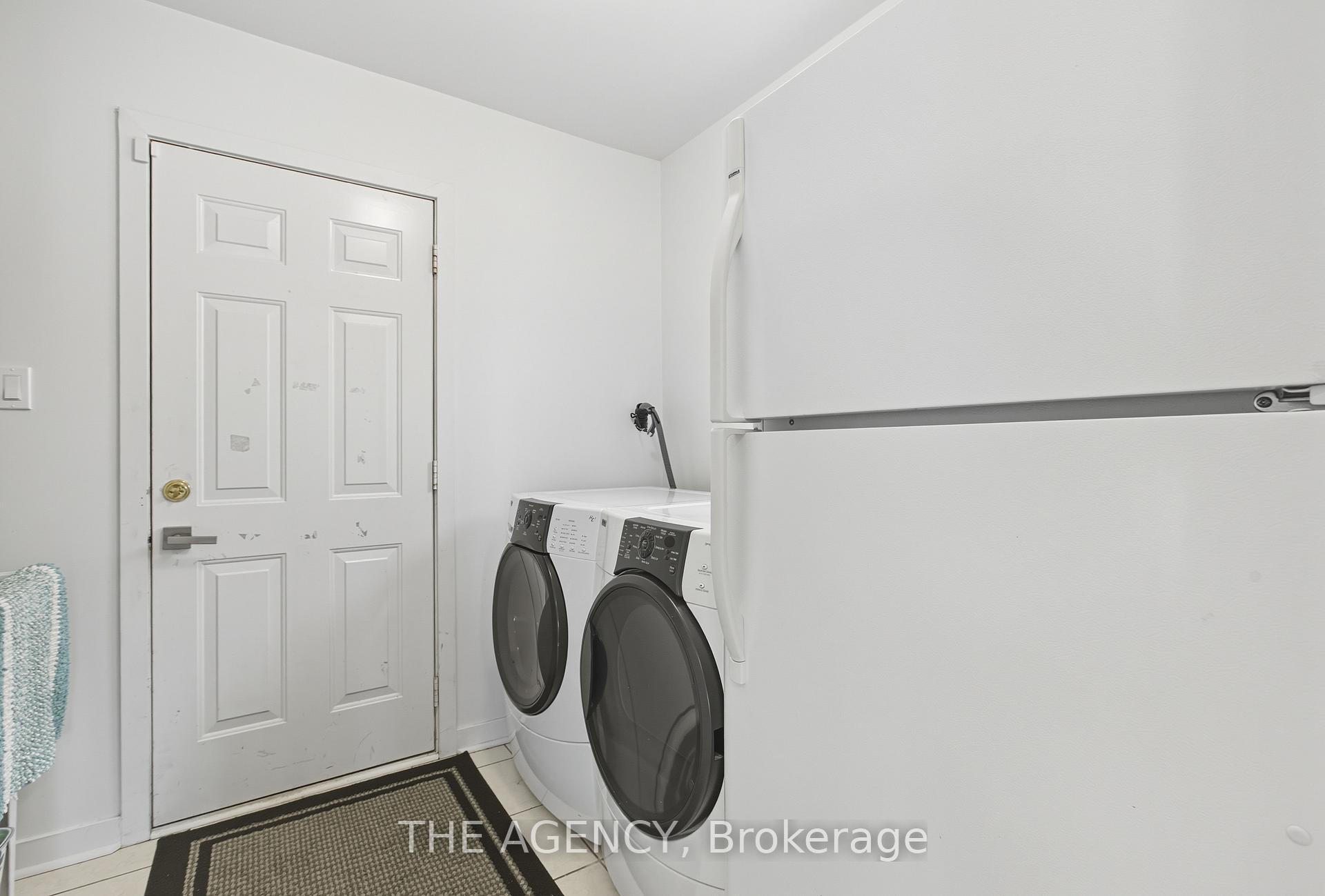 Photo 15 of 12 Robert Attersley Drive E, Whitby, Taunton North — HOMEH