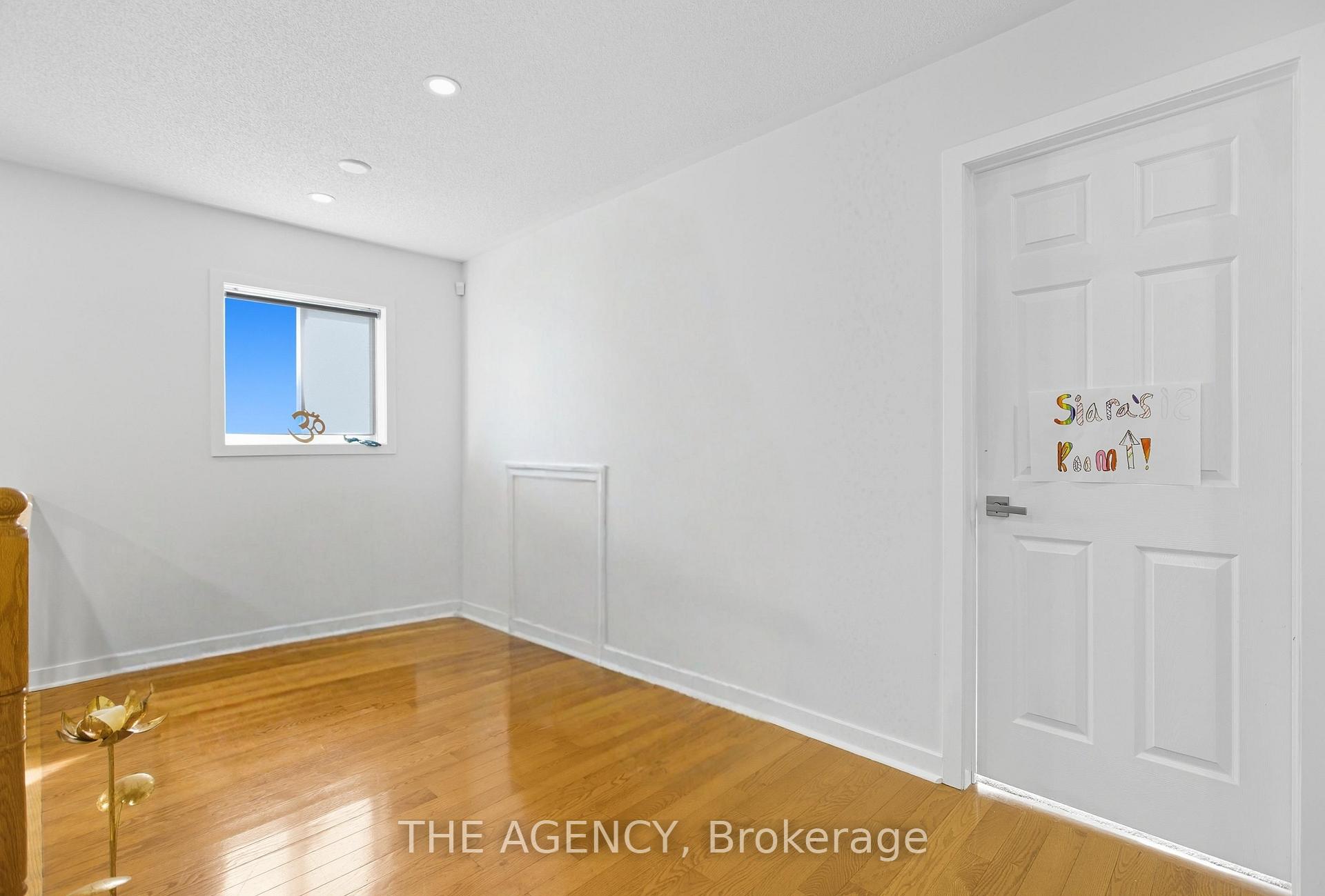 Photo 19 of 12 Robert Attersley Drive E, Whitby, Taunton North — HOMEH