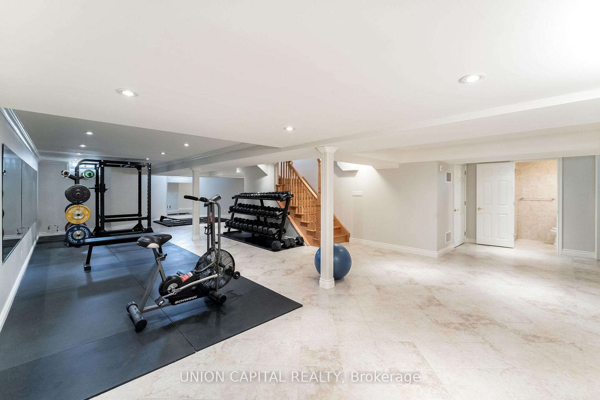 Photo 24 of 21 Bauer Crescent, Markham, Unionville — HOMEH