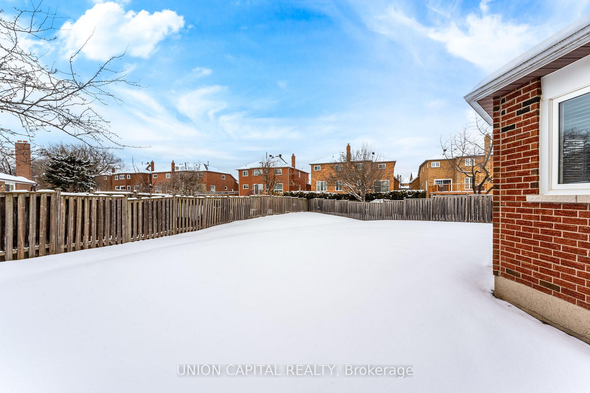 Photo 25 of 21 Bauer Crescent, Markham, Unionville — HOMEH