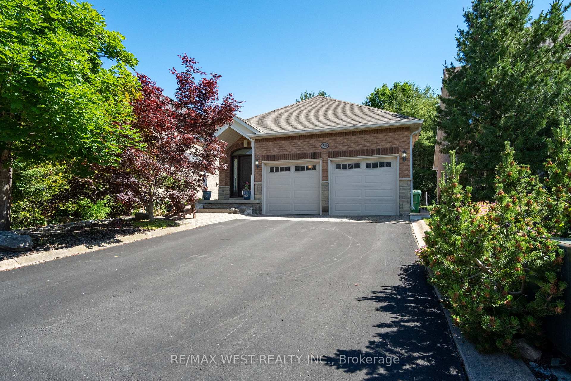 Front of 84 Castelli Court