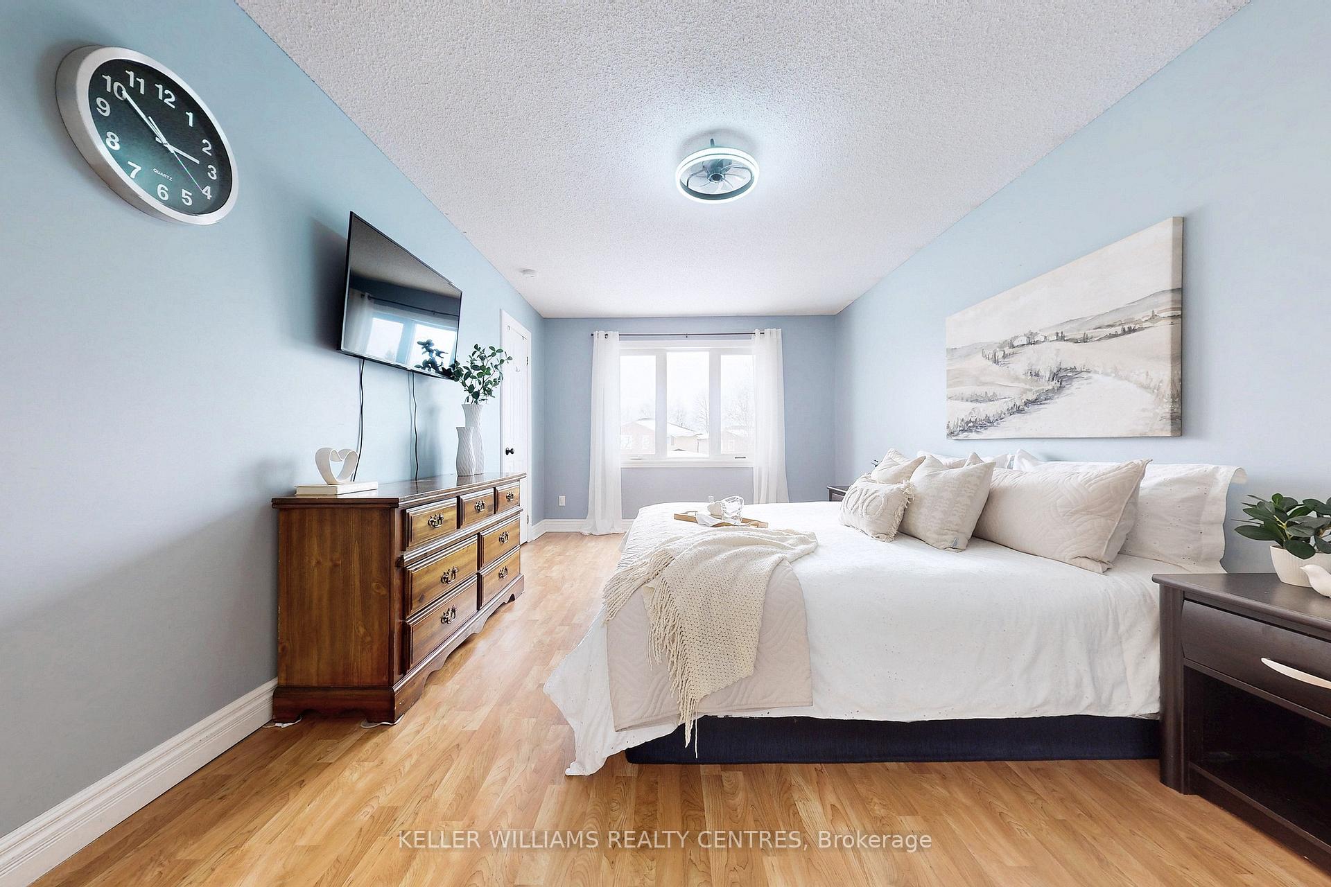 Photo 15 of 345 Hickling Trail, Barrie, Grove East — HOMEH