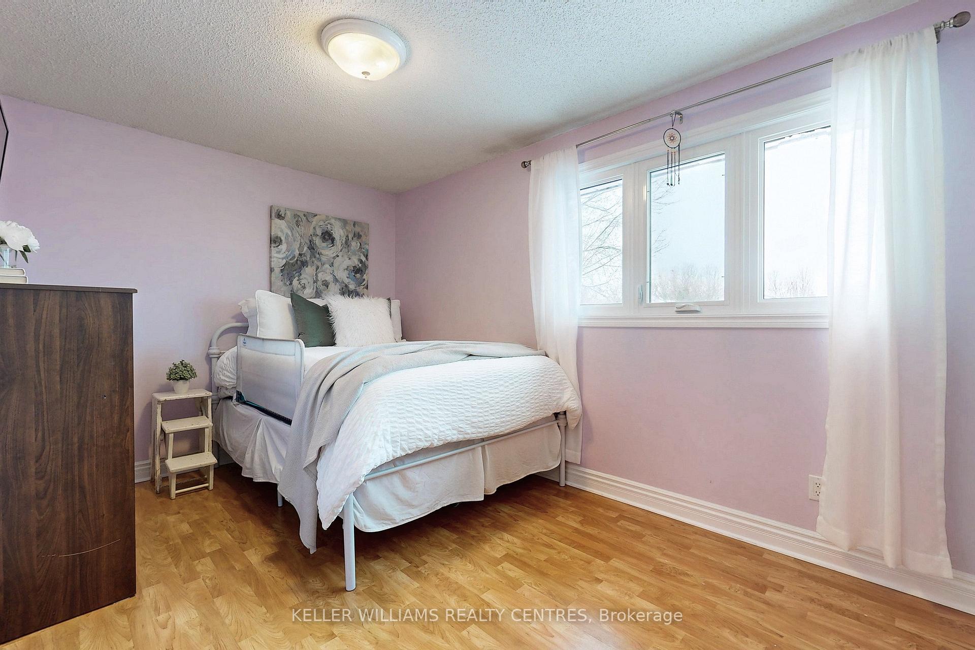 Photo 23 of 345 Hickling Trail, Barrie, Grove East — HOMEH