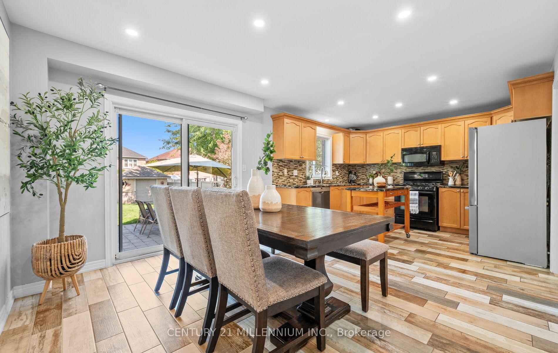 Photo 17 of 180 Harvest Moon Drive, Caledon, Bolton West — HOMEH