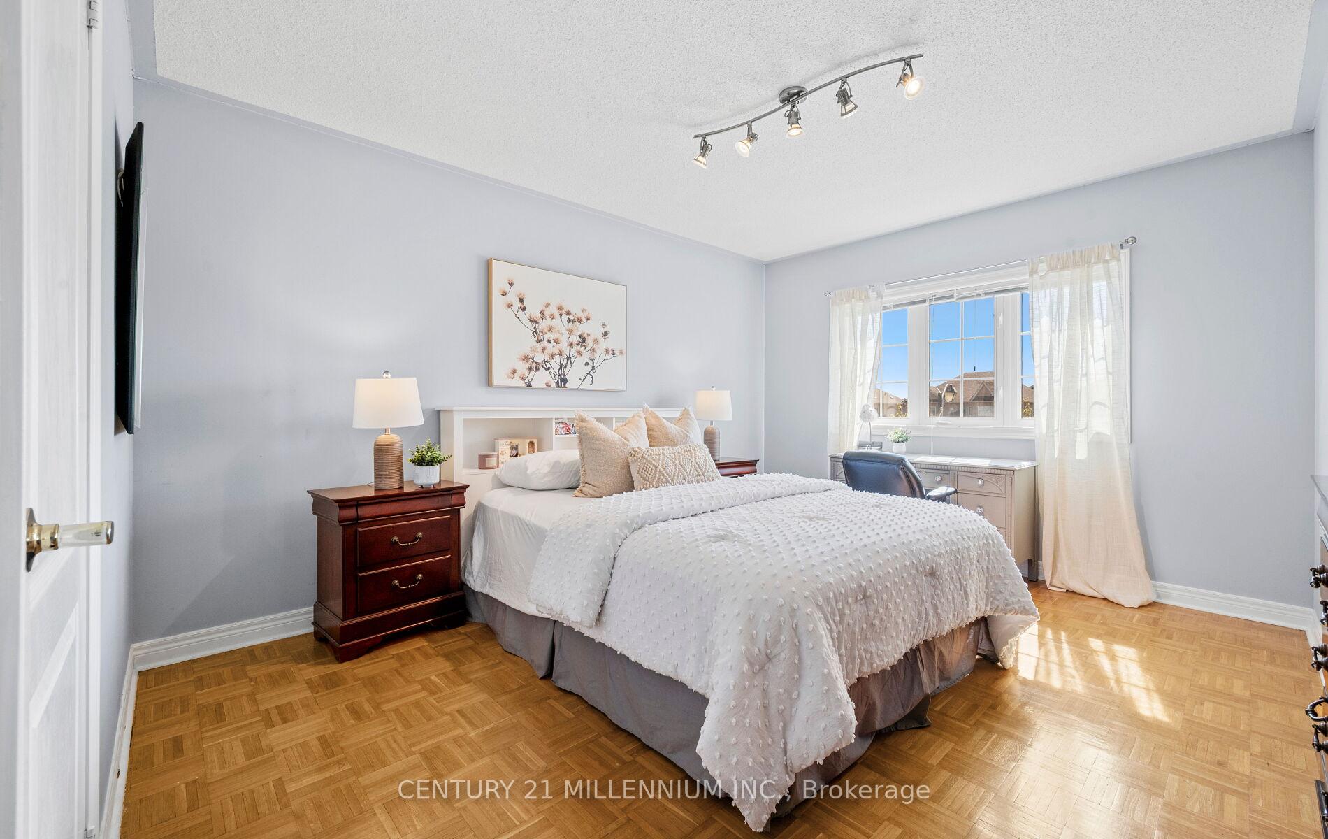 Photo 31 of 180 Harvest Moon Drive, Caledon, Bolton West — HOMEH