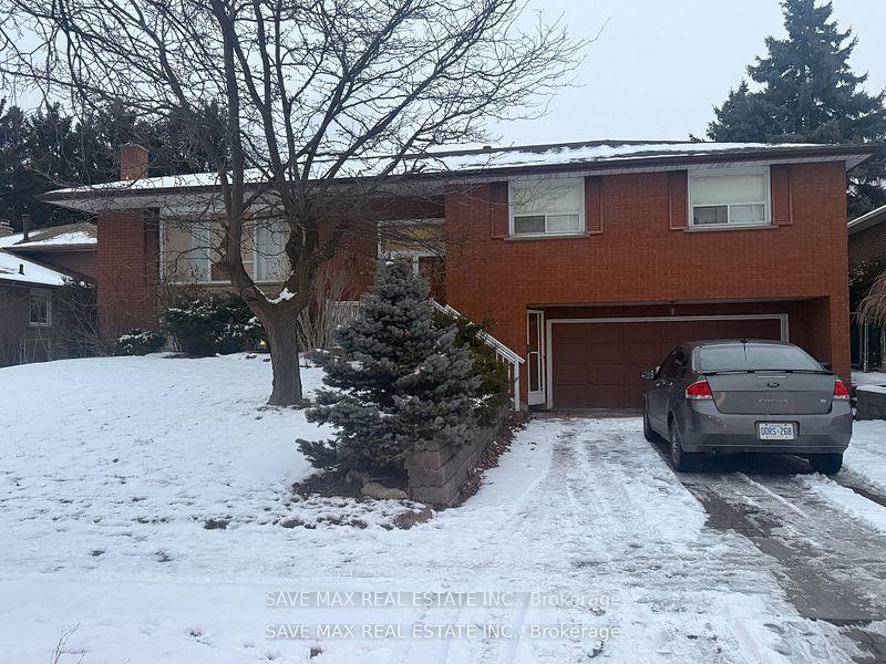 Photo 1 of 15 Meadowland Gate, Brampton, Bram East — HOMEH