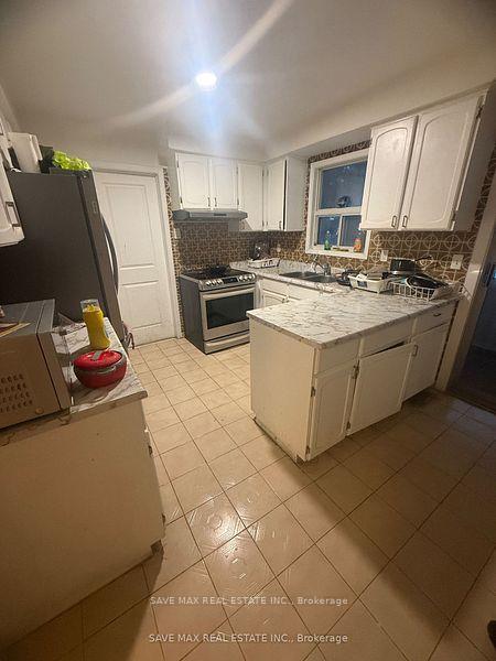 Photo 8 of 15 Meadowland Gate, Brampton, Bram East — HOMEH