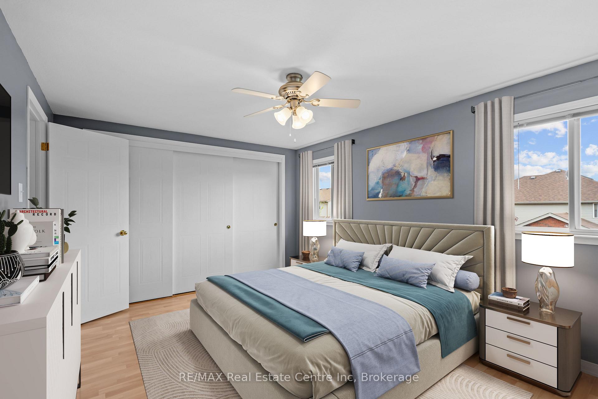Photo 31 of 137 Gosling Gardens, Guelph, Clairfields/Hanlon Business Park — HOMEH