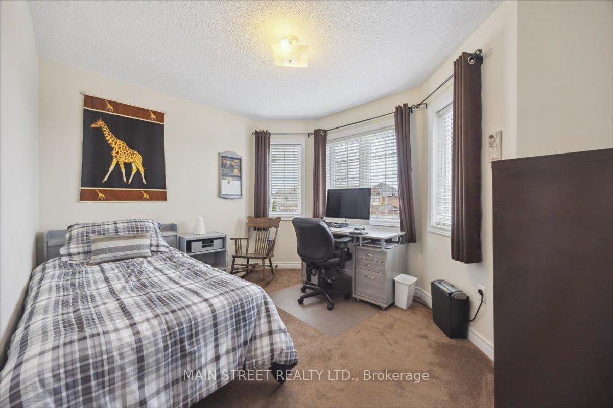 Photo 18 of 9 Silverstone Crescent, Georgina, Keswick South — HOMEH