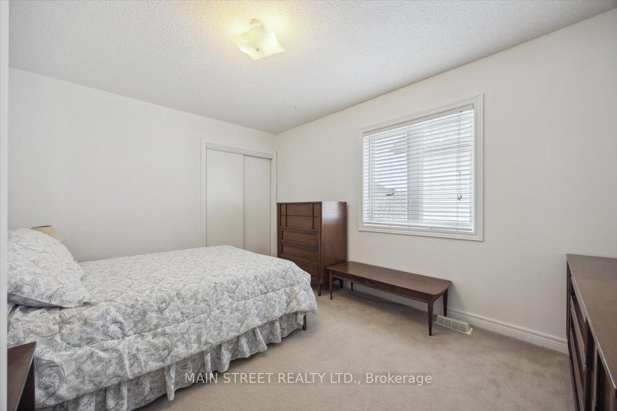 Photo 17 of 9 Silverstone Crescent, Georgina, Keswick South — HOMEH