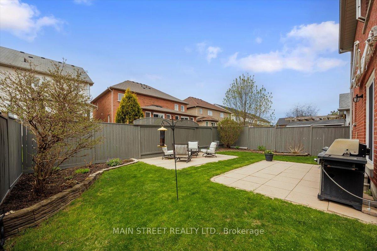 Photo 21 of 9 Silverstone Crescent, Georgina, Keswick South — HOMEH