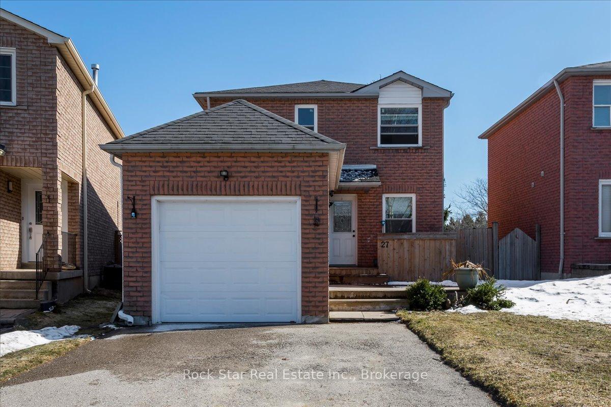 Front of 27 Delaney Crescent