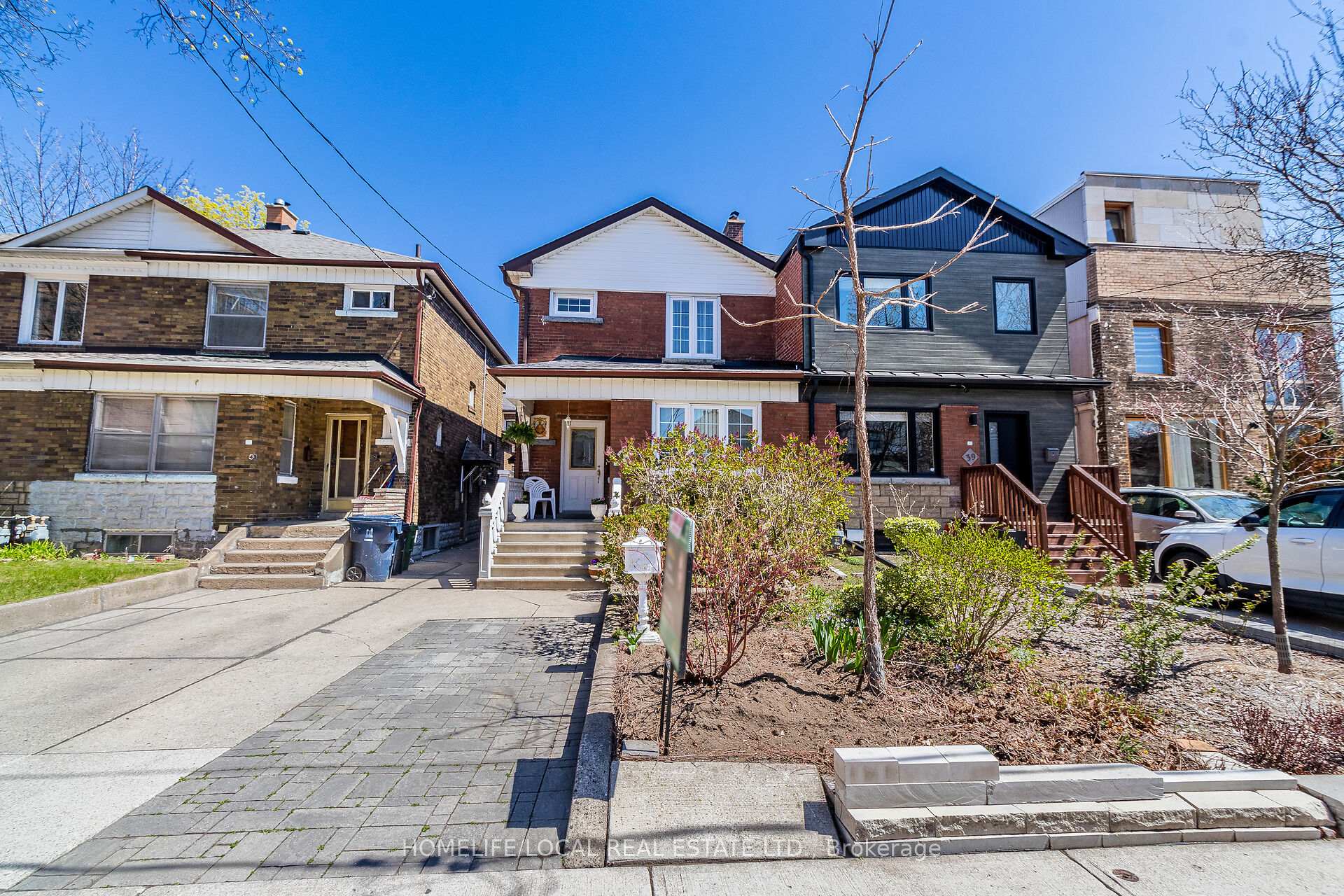 Photo 2 of 41 Rusholme Drive, Toronto, Little Portugal — HOMEH