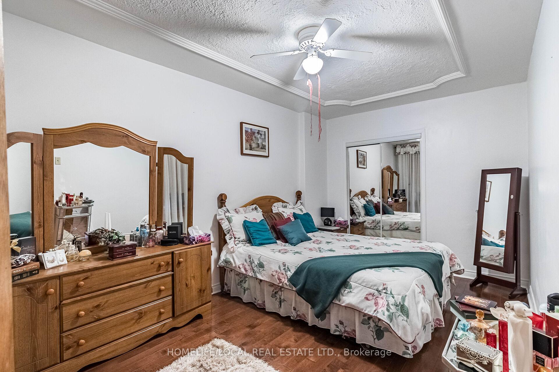Photo 17 of 41 Rusholme Drive, Toronto, Little Portugal — HOMEH