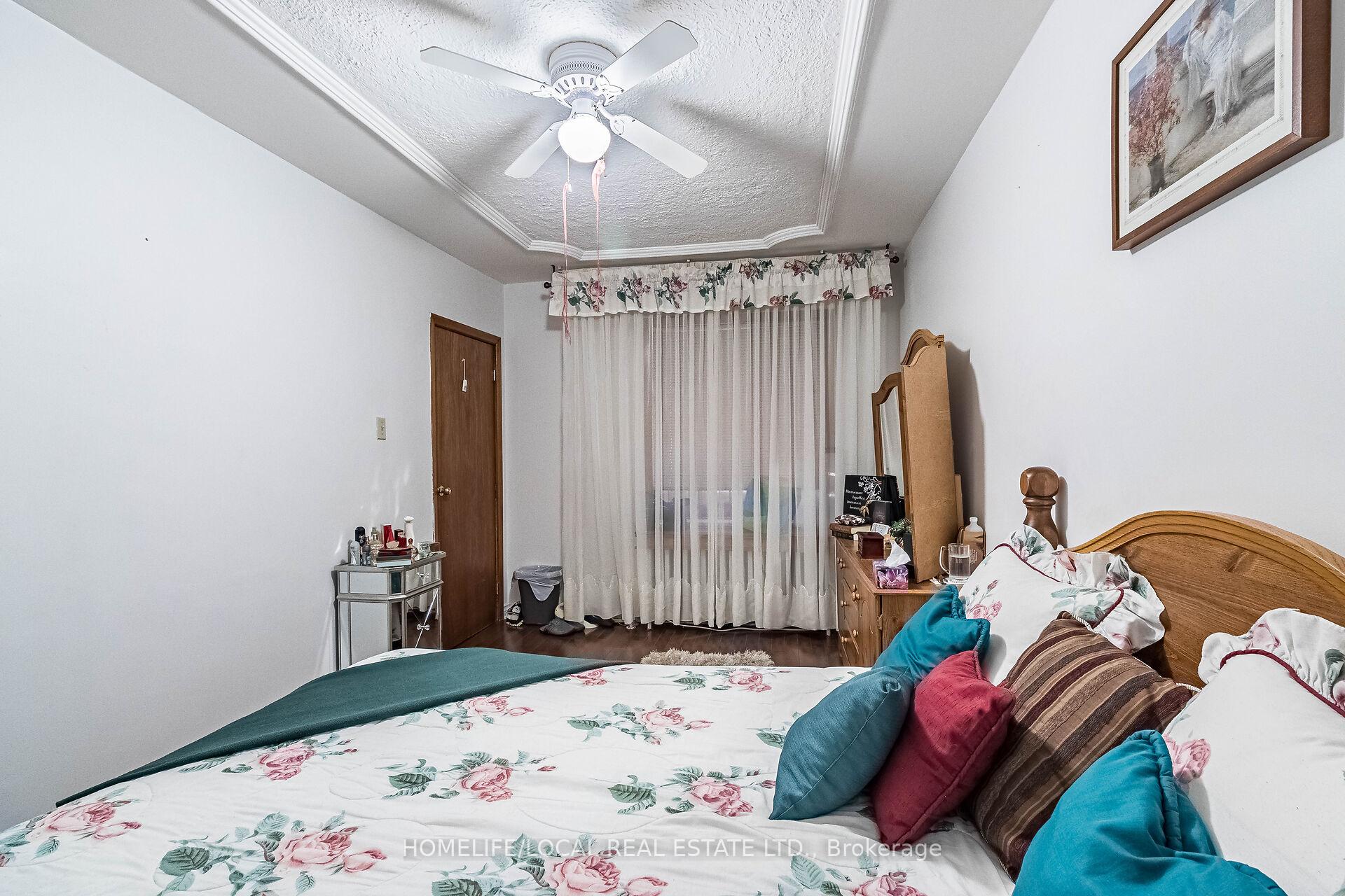 Photo 23 of 41 Rusholme Drive, Toronto, Little Portugal — HOMEH